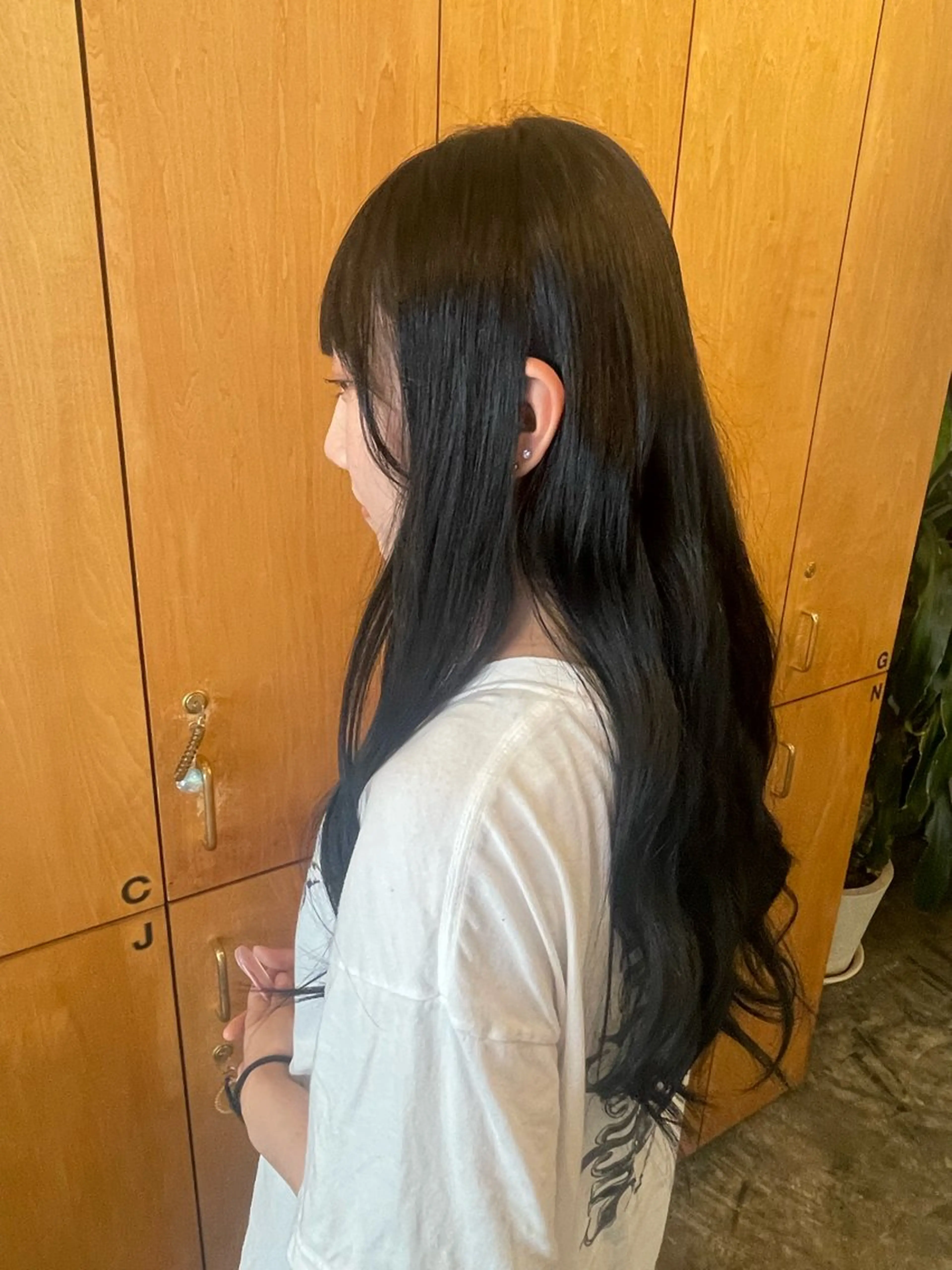 ロング カラー 黒髪 ヘアカラー ⋆*ブリーチカラ ー/愛佳.⋆𝜗𝜚のヘアスタイル