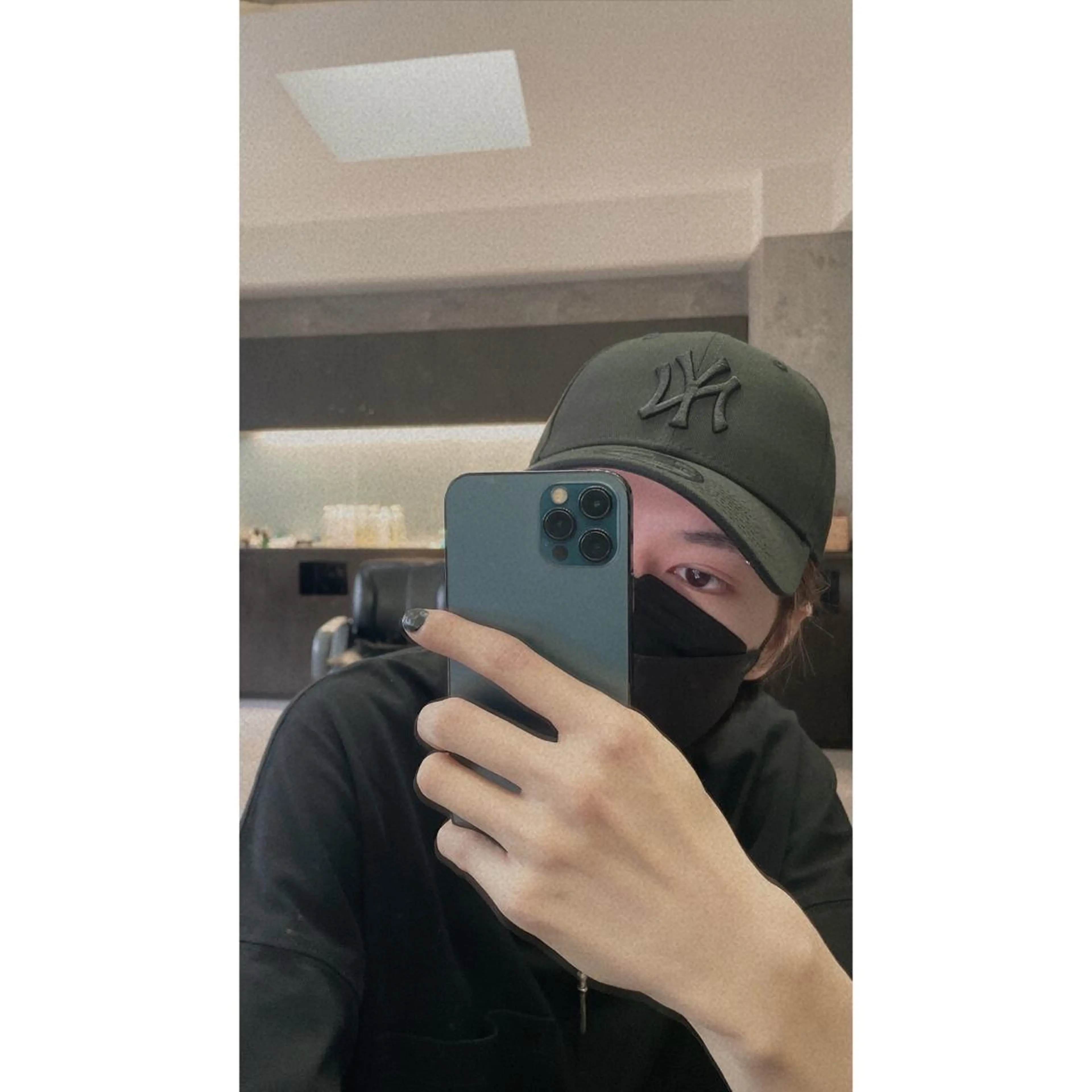 カラー インナーカラー 髪質改善 AGATES seltia所属・齊藤 賢祐のヘアスタイル