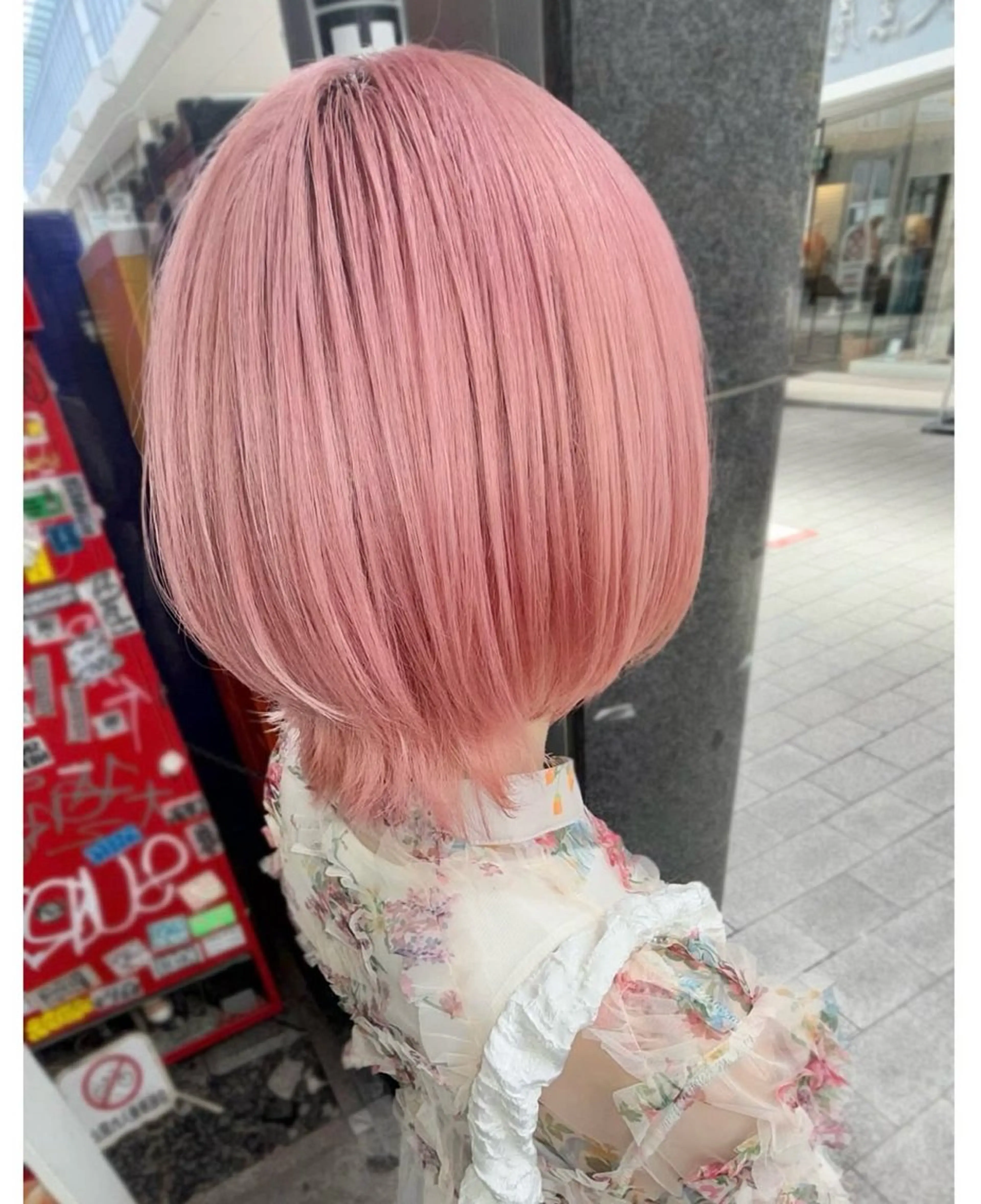 ショート カラー ピンクカラー ヘアカラー GARU-ガル-所属・TSUNO🦖 派手髪/オタク美容師のヘアスタイル