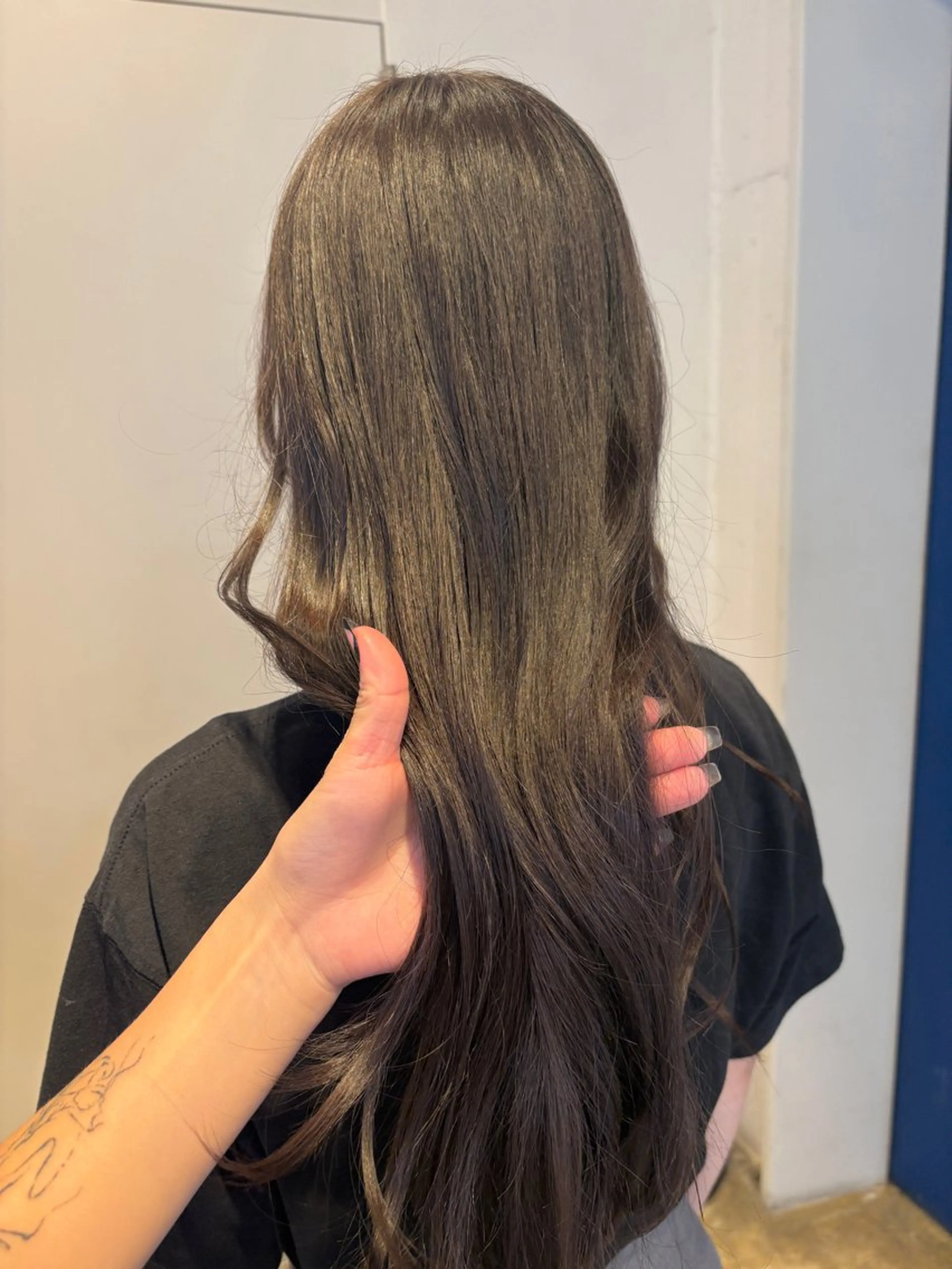 セミロング カラー カット ヘアカラー トリートメント RIN／韓国ヘア レイヤーカットのヘアスタイル
