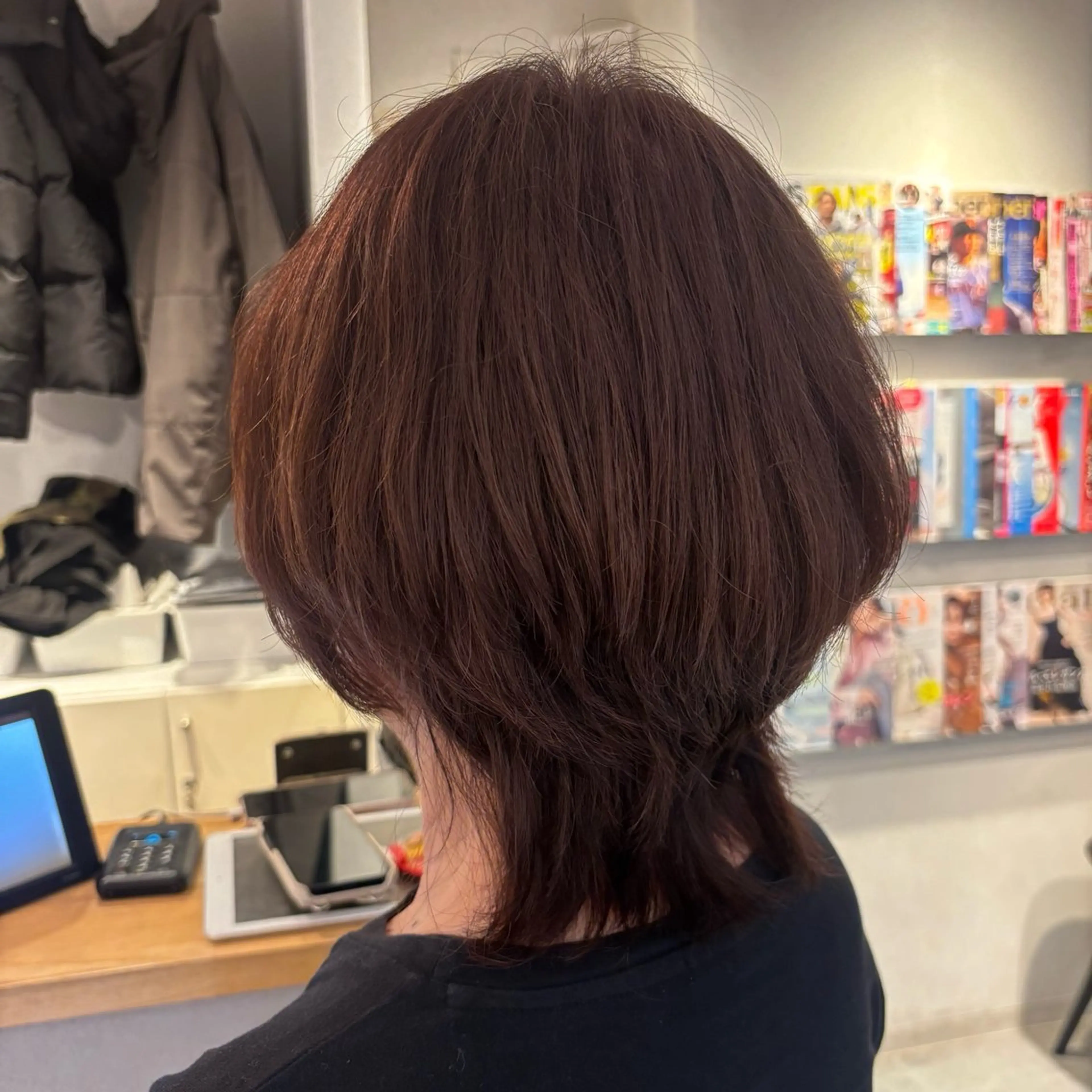 カラー 草野 亜弥のヘアスタイル