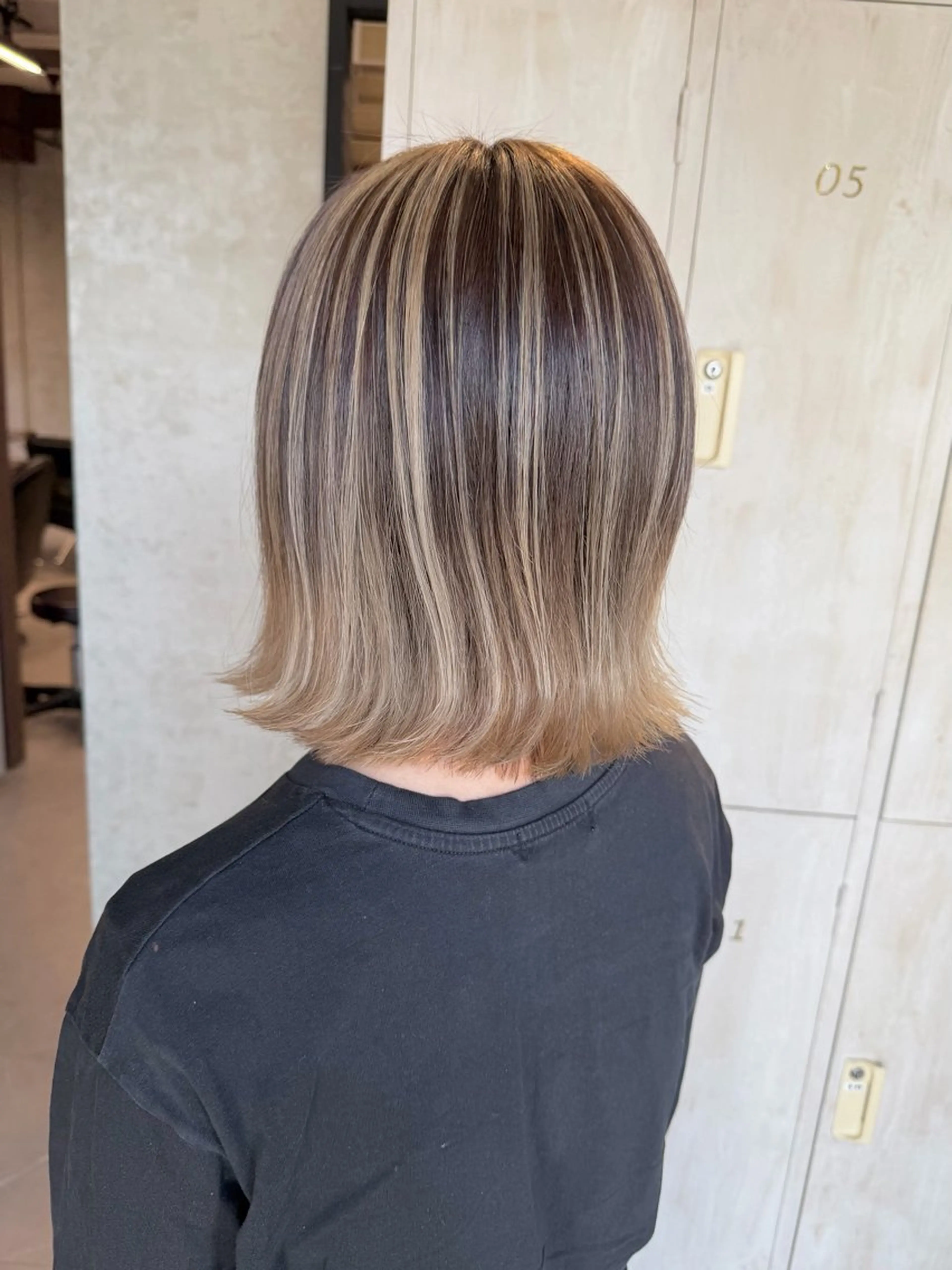 ミディアム カラー ベージュカラー デザインカラー ヘアカラー benji所属・Hamatsu Misakiのヘアスタイル