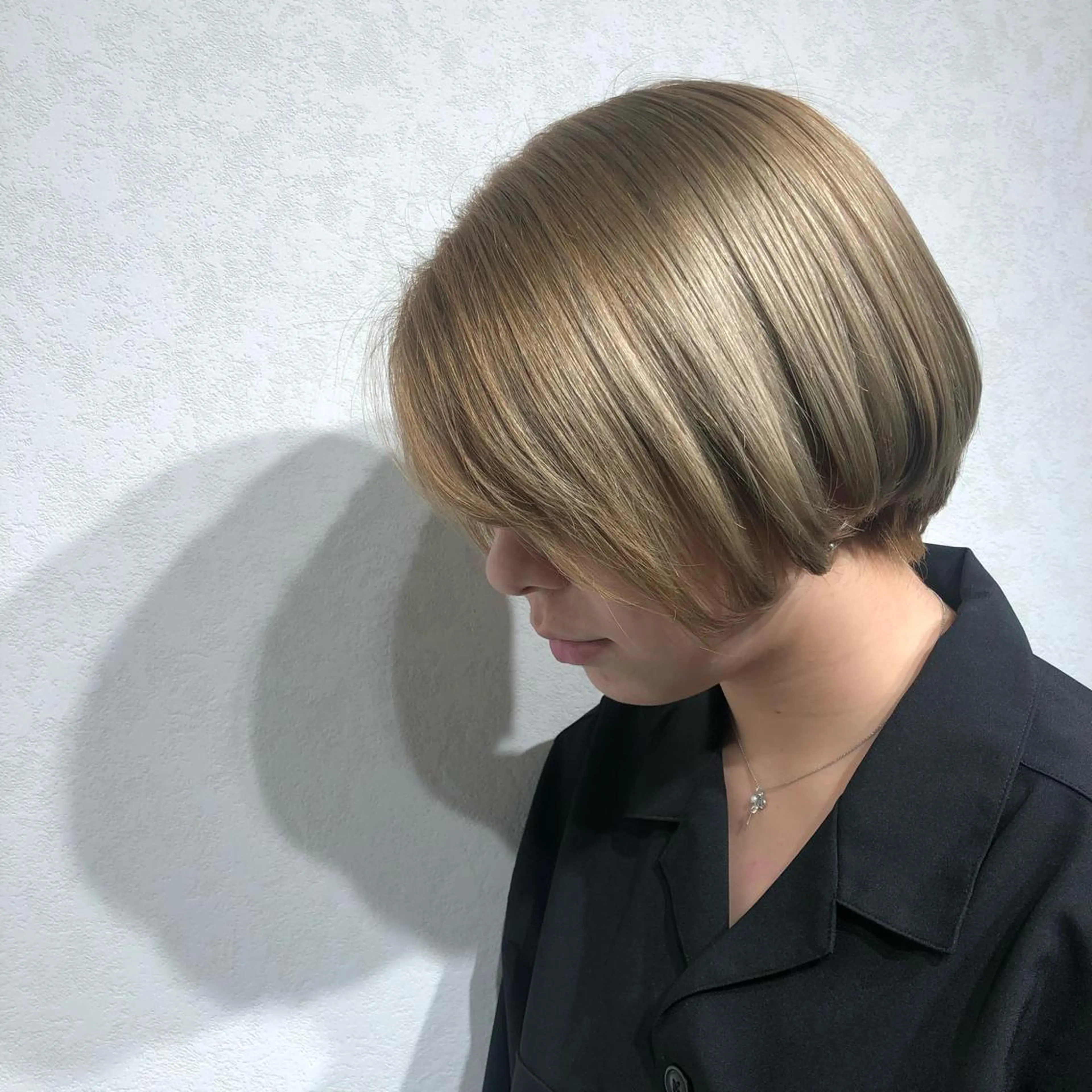 ショート ムトウセイマ/艶髪 /艶ケアWブリーチのヘアスタイル