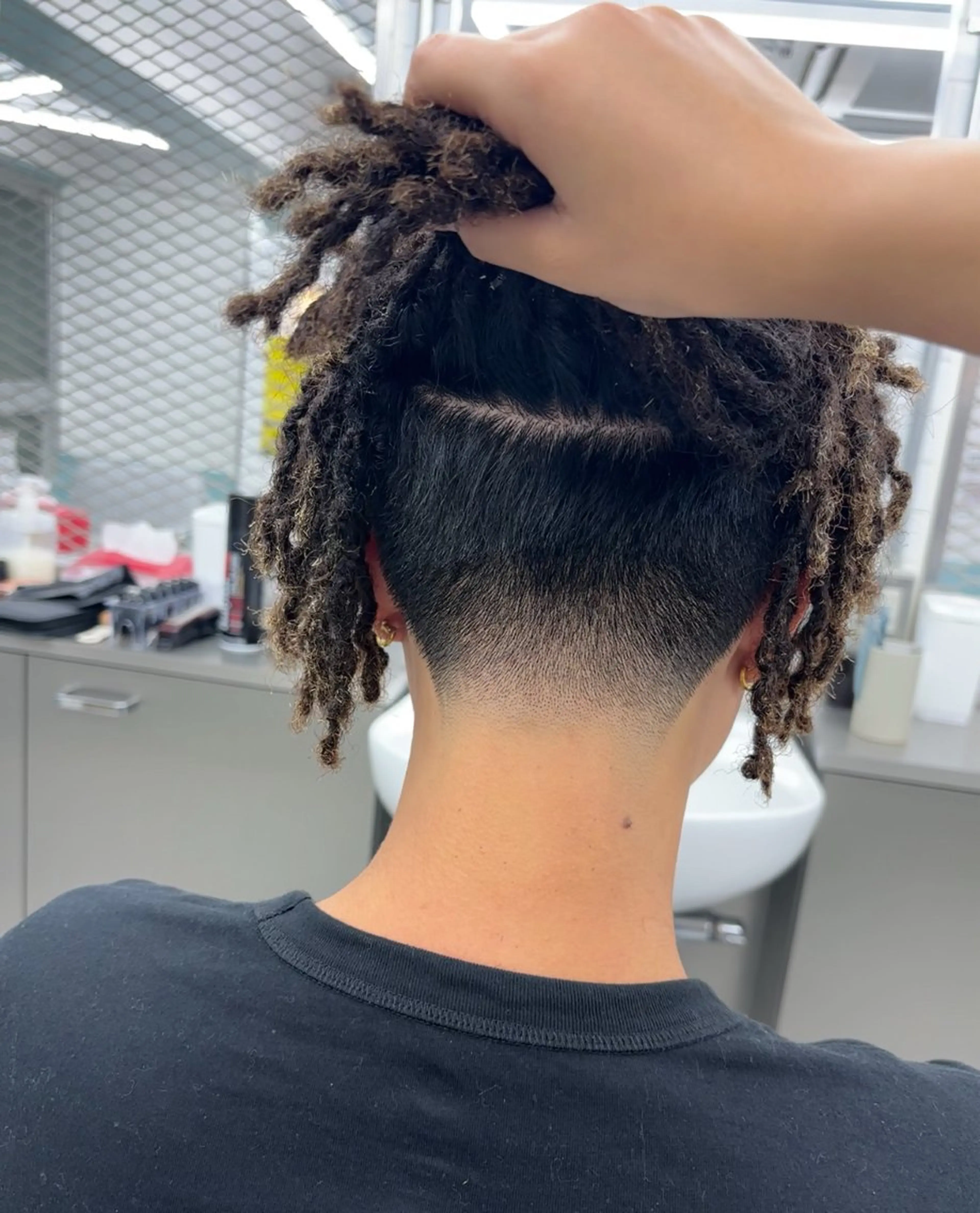 メンズ フェードカット メンズサロン DAMDEE TOKYO HAIR LOUNGE 横浜関内店【ダムディー】所属・横浜/フェードカット / Kanakoのヘアスタイル