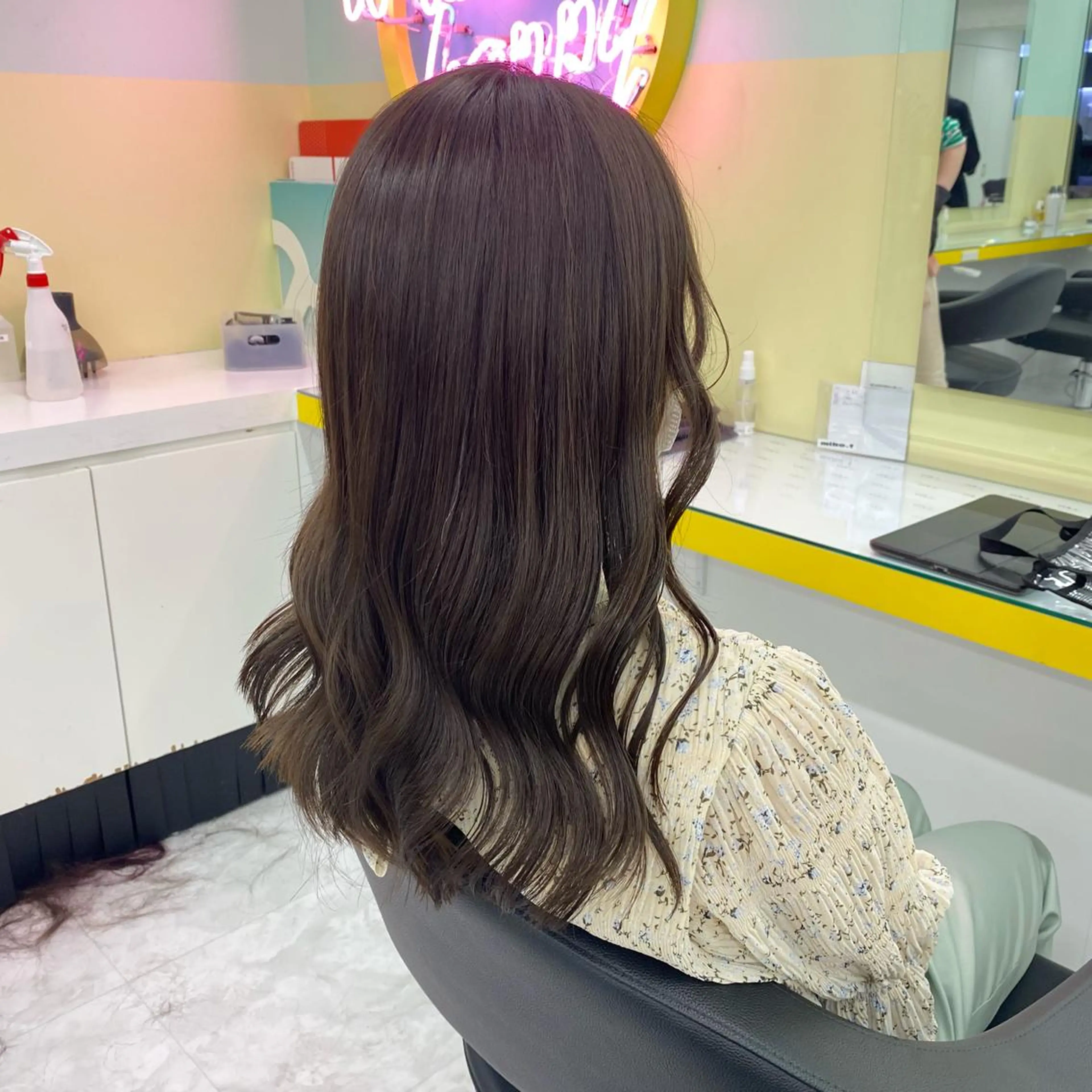 ミディアム カラー パーマ ヘアアレンジ メンズ キッズ ネイル マツエク・マツパ アイブロウ メンズブリーチ ベージュカラー ブリーチ ブリーチなしカラー オリーブベージュ Lumo所属・💖横浜ブリーチなし 💖MIHOのヘアスタイル