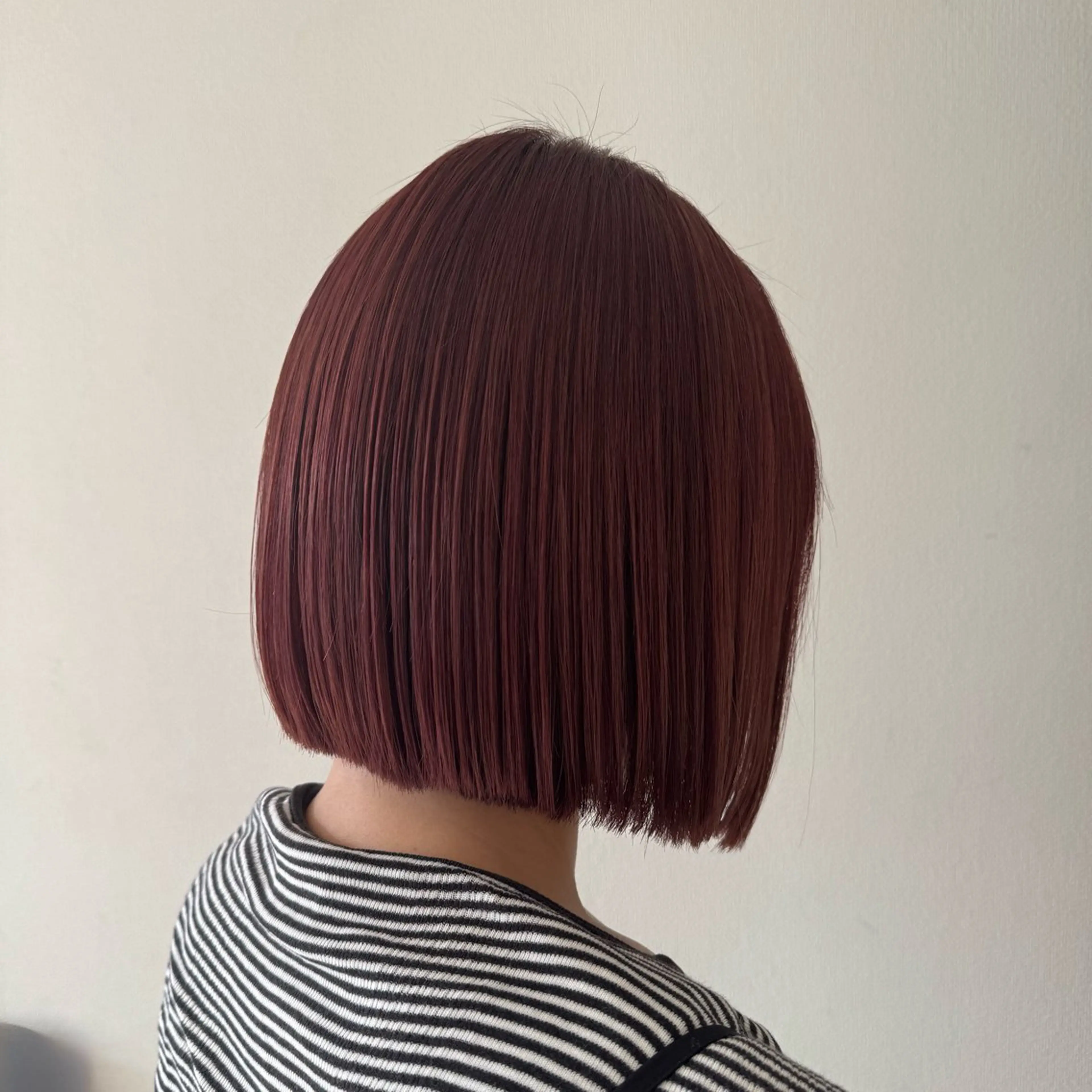 ミディアム 関口 優菜のヘアスタイル