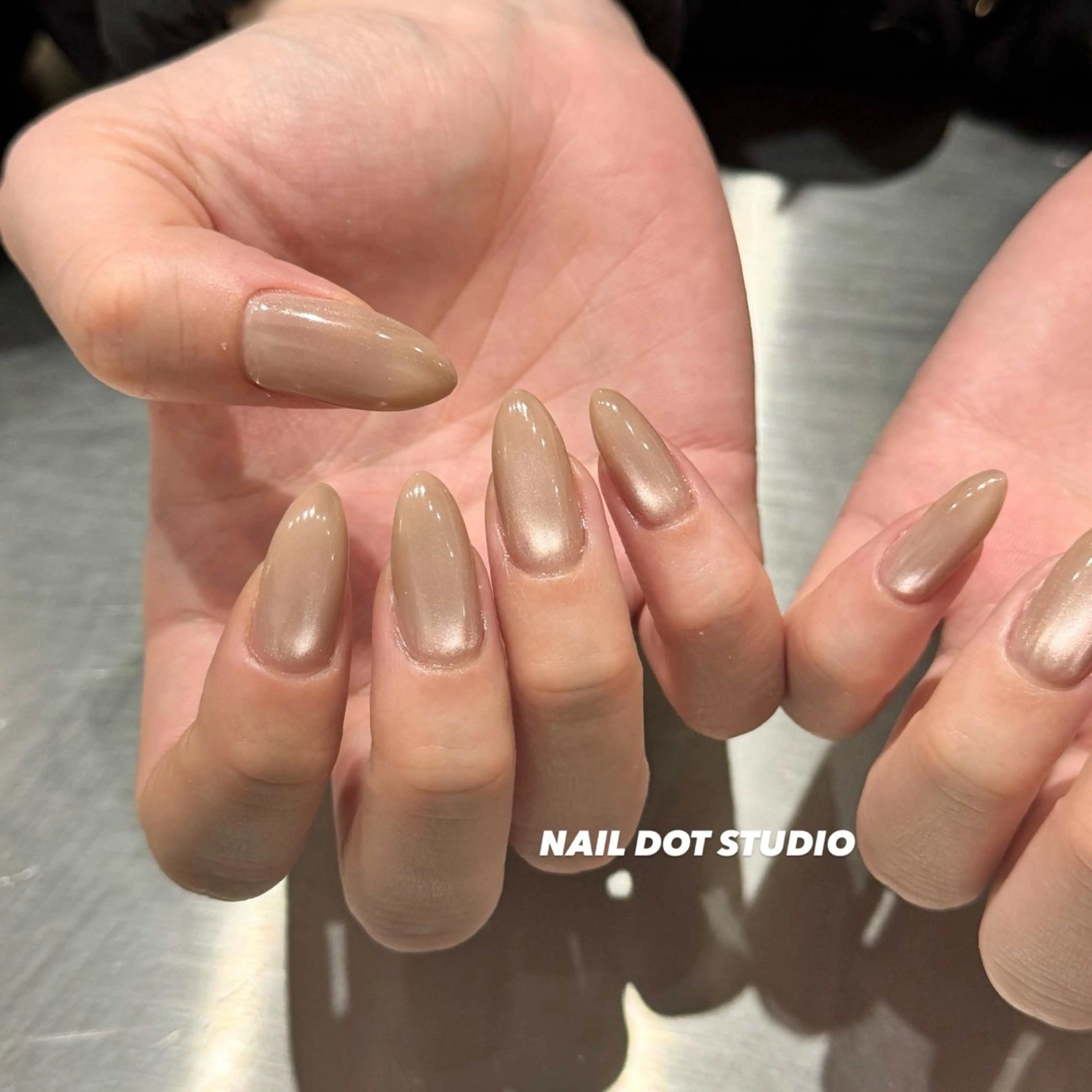 ネイル ハンドネイル NAILDOTSTU DIO SEINAのネイルデザイン