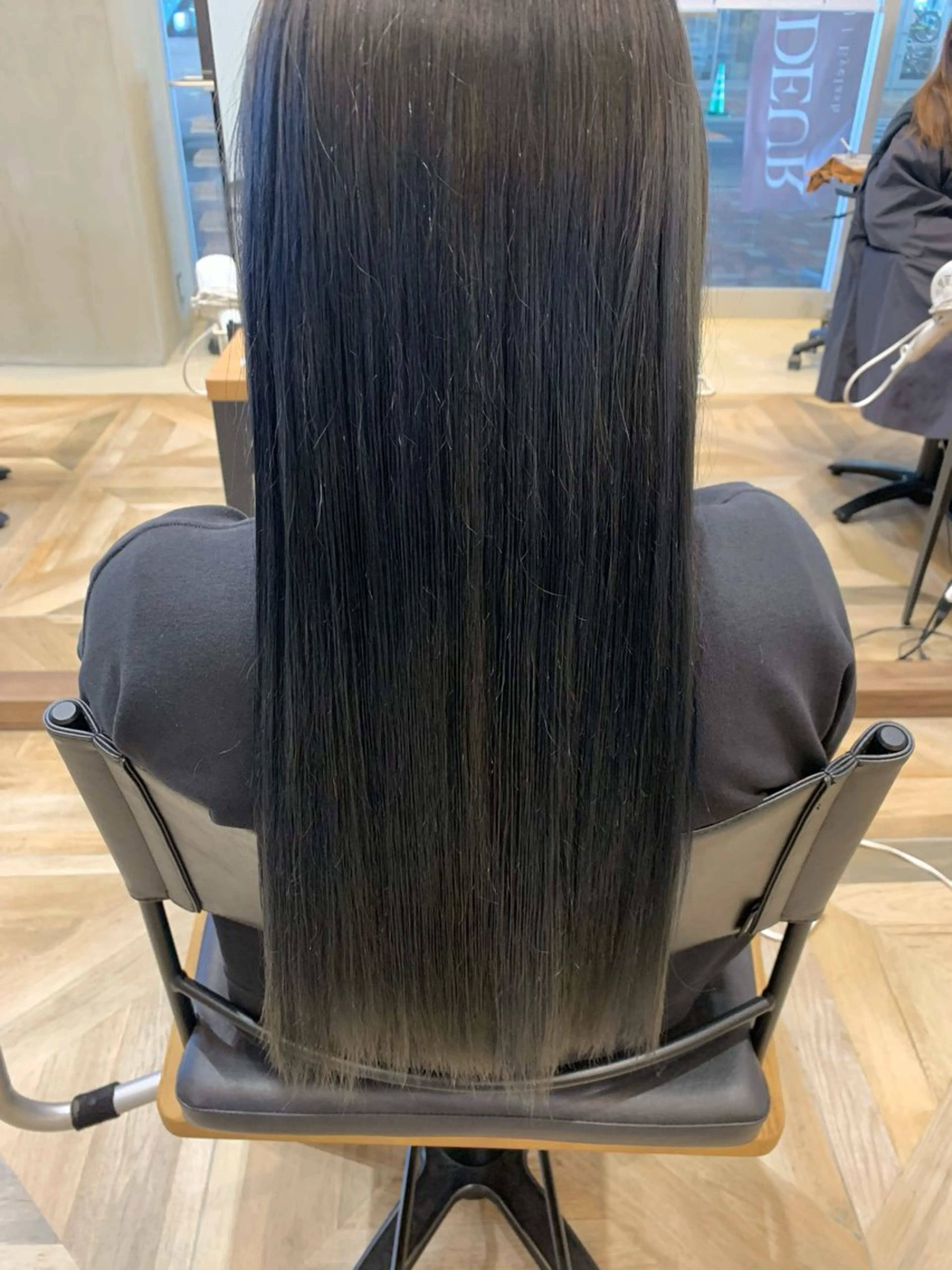 カラー 石井 謙佑のヘアスタイル