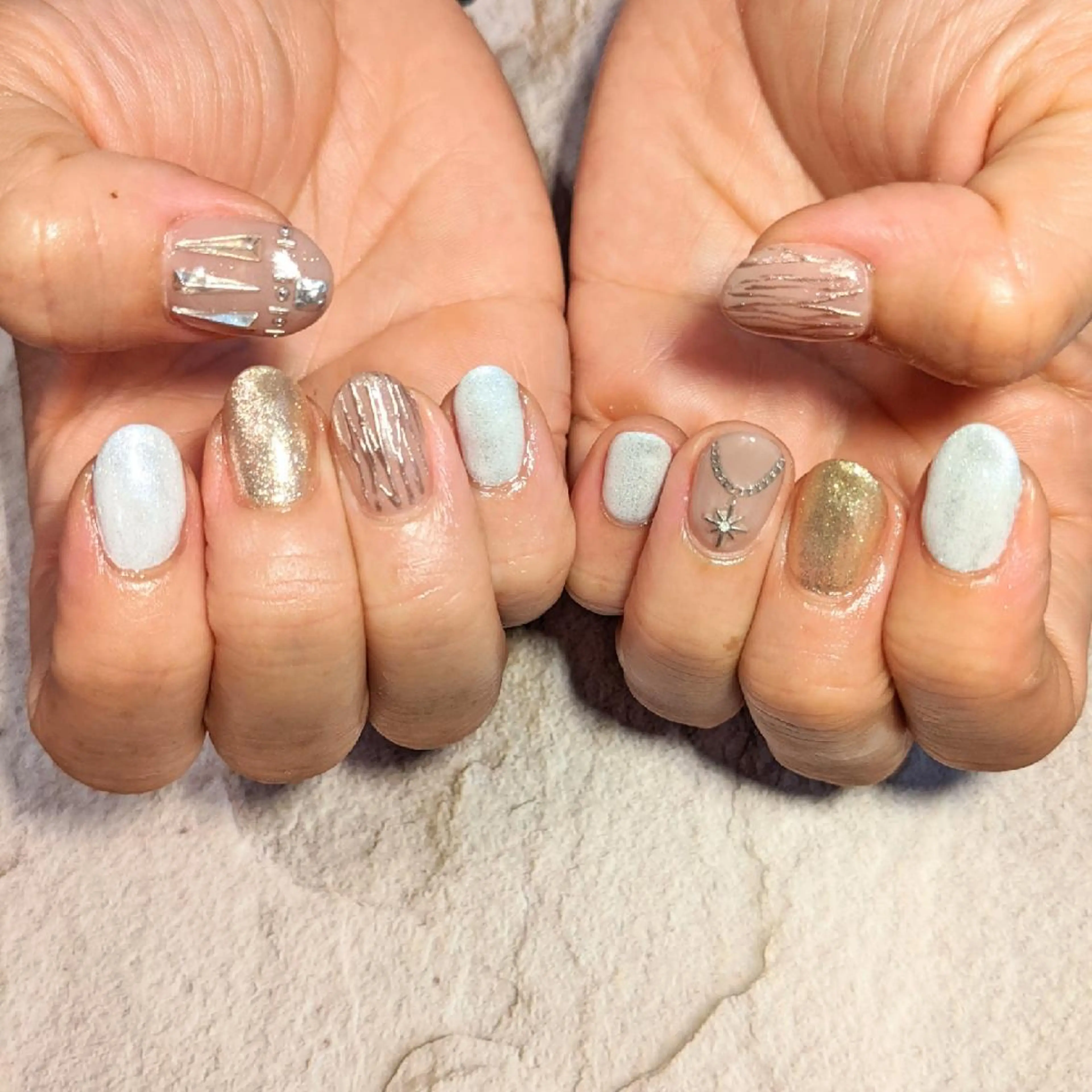 ネイル ｱｲﾗｯｼｭ ﾈｲﾙ ｻﾛﾝ つけるのマツエク・マツパデザイン