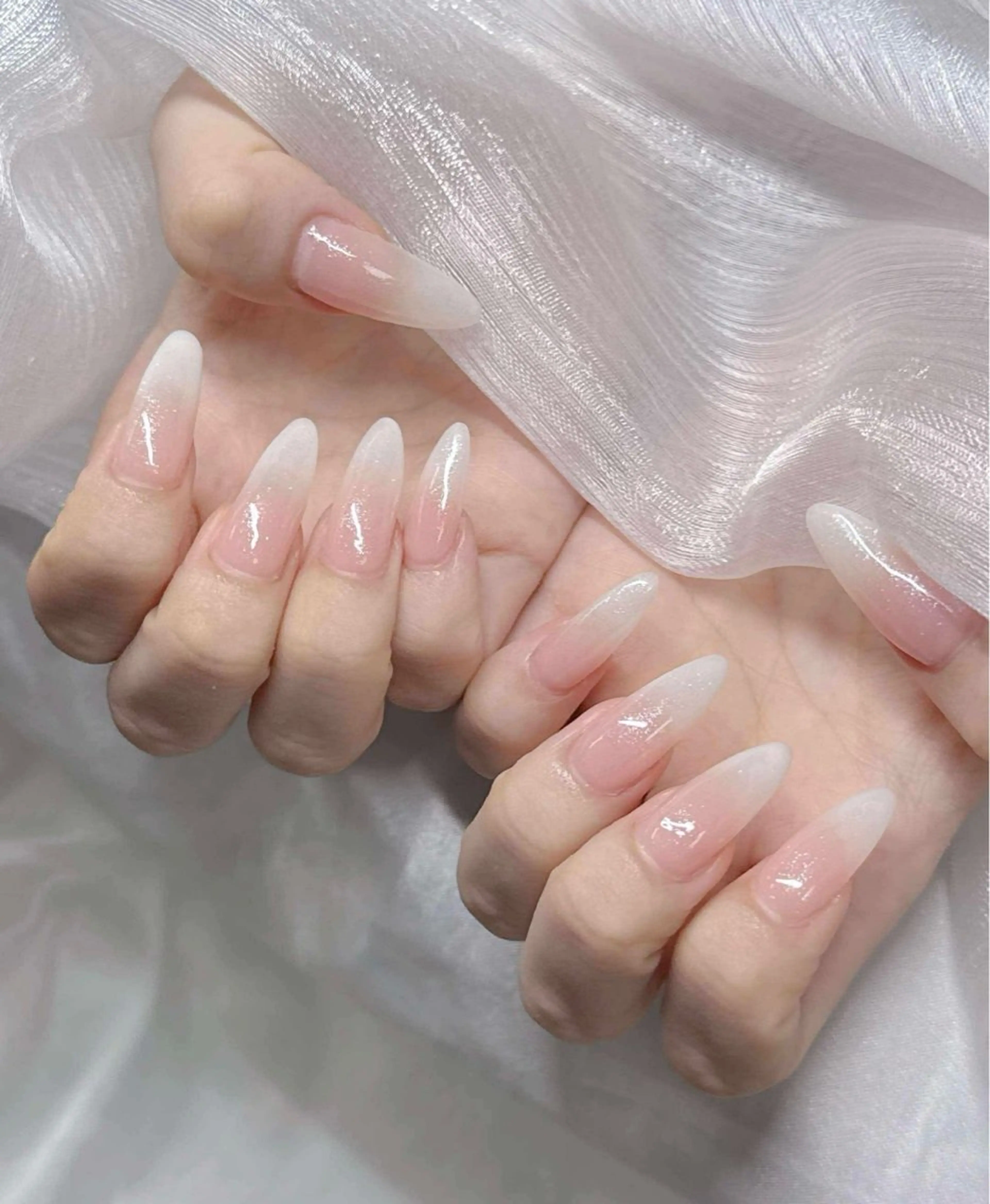 ネイル 長さ出し グラデーション 卒業式 キラキラネイル マグネットネイル ハンドネイル Lee Nailsのネイルデザイン