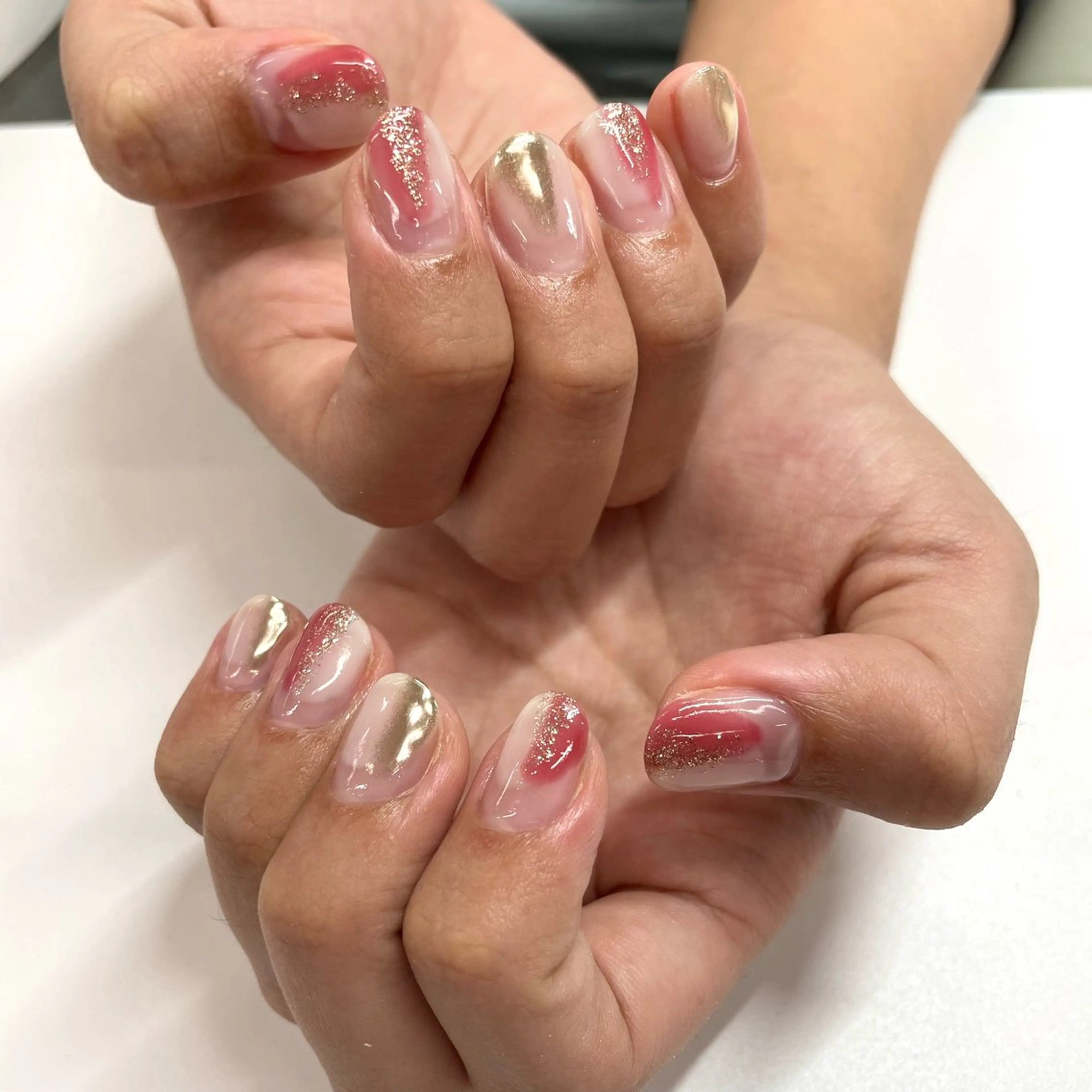 ネイル キラキラネイル ラメ(グリッター) ミラーネイル ニュアンスネイル ピンク MAXKELLY EMIのネイルデザイン