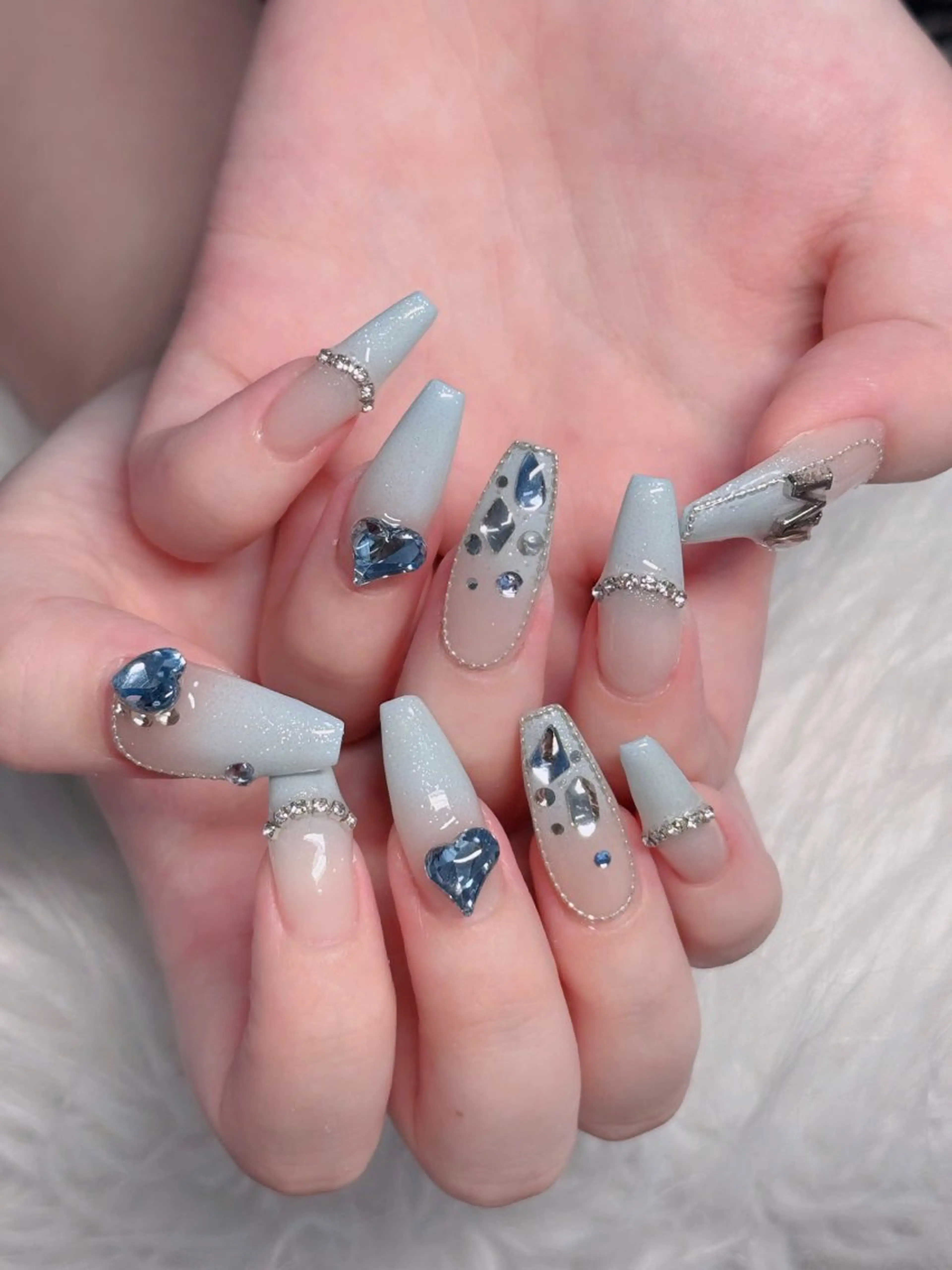 ネイル フレンチネイル ジェルネイル ハロウィン キラキラネイル 韓国ネイル ハンドネイル H.baby Nail Salonのネイルデザイン