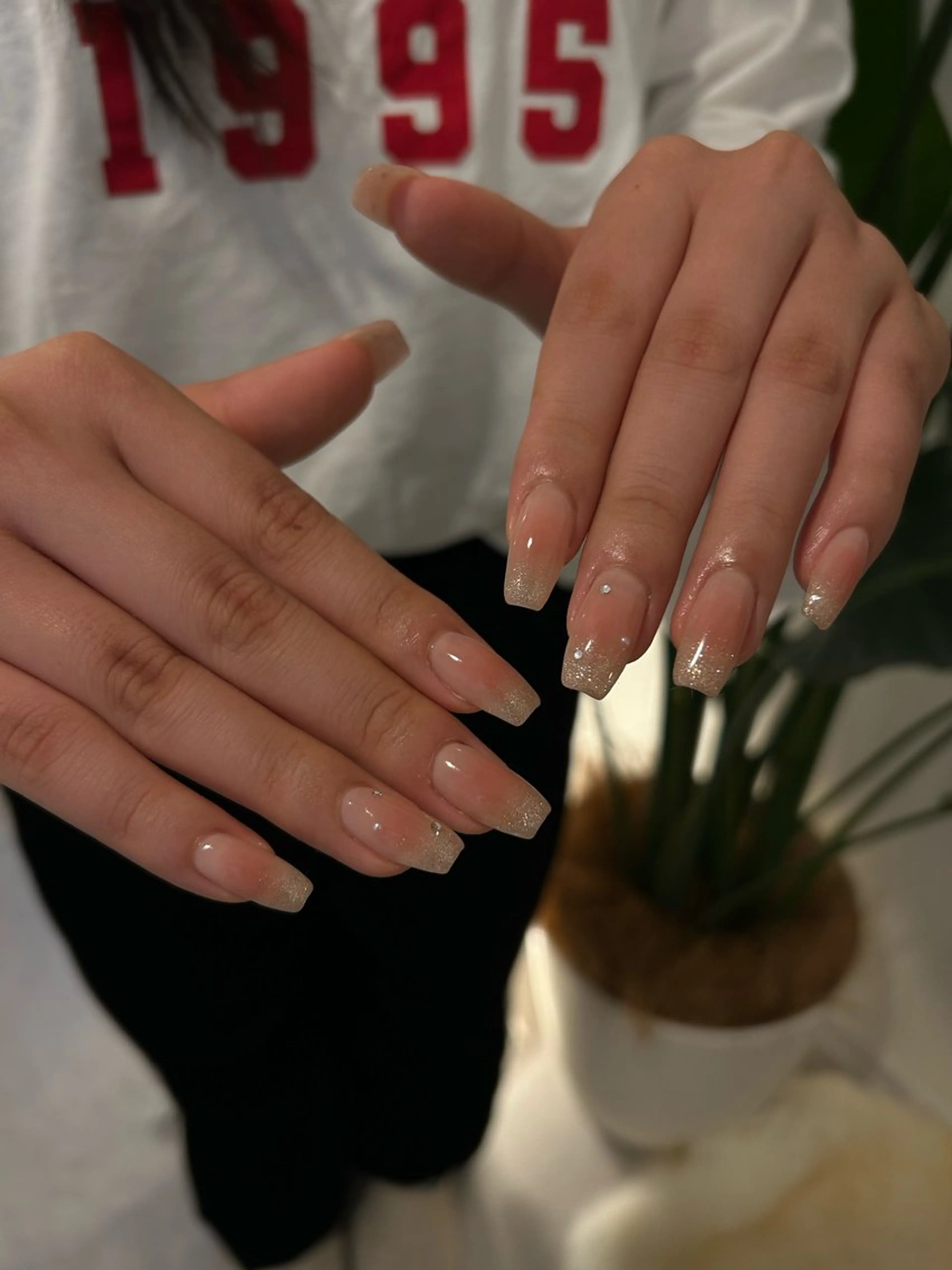 ネイル ハンドネイル repos-ルポ-所属・repos yoshitomeのネイルデザイン