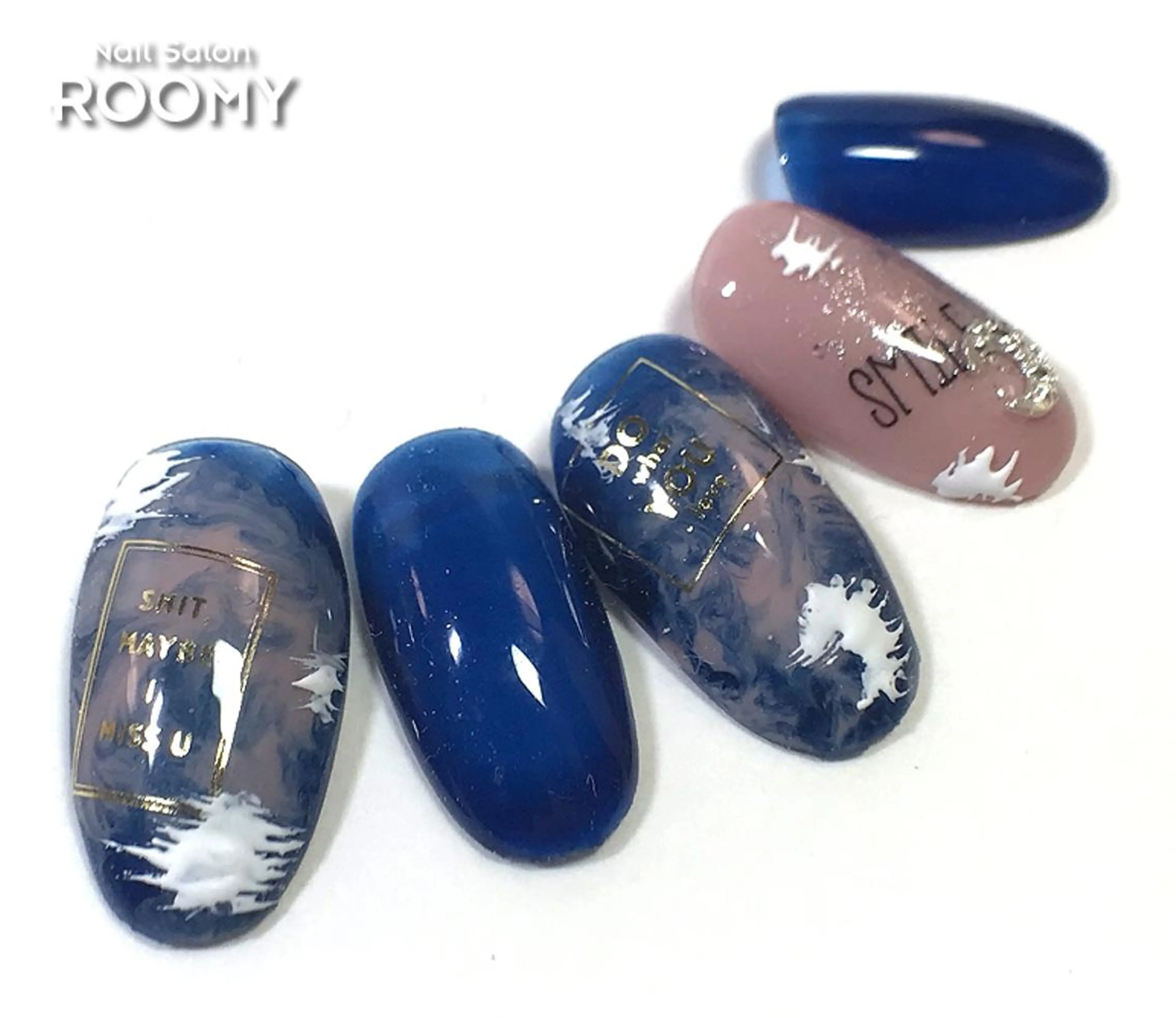 ネイル イワサキ  のネイルデザイン