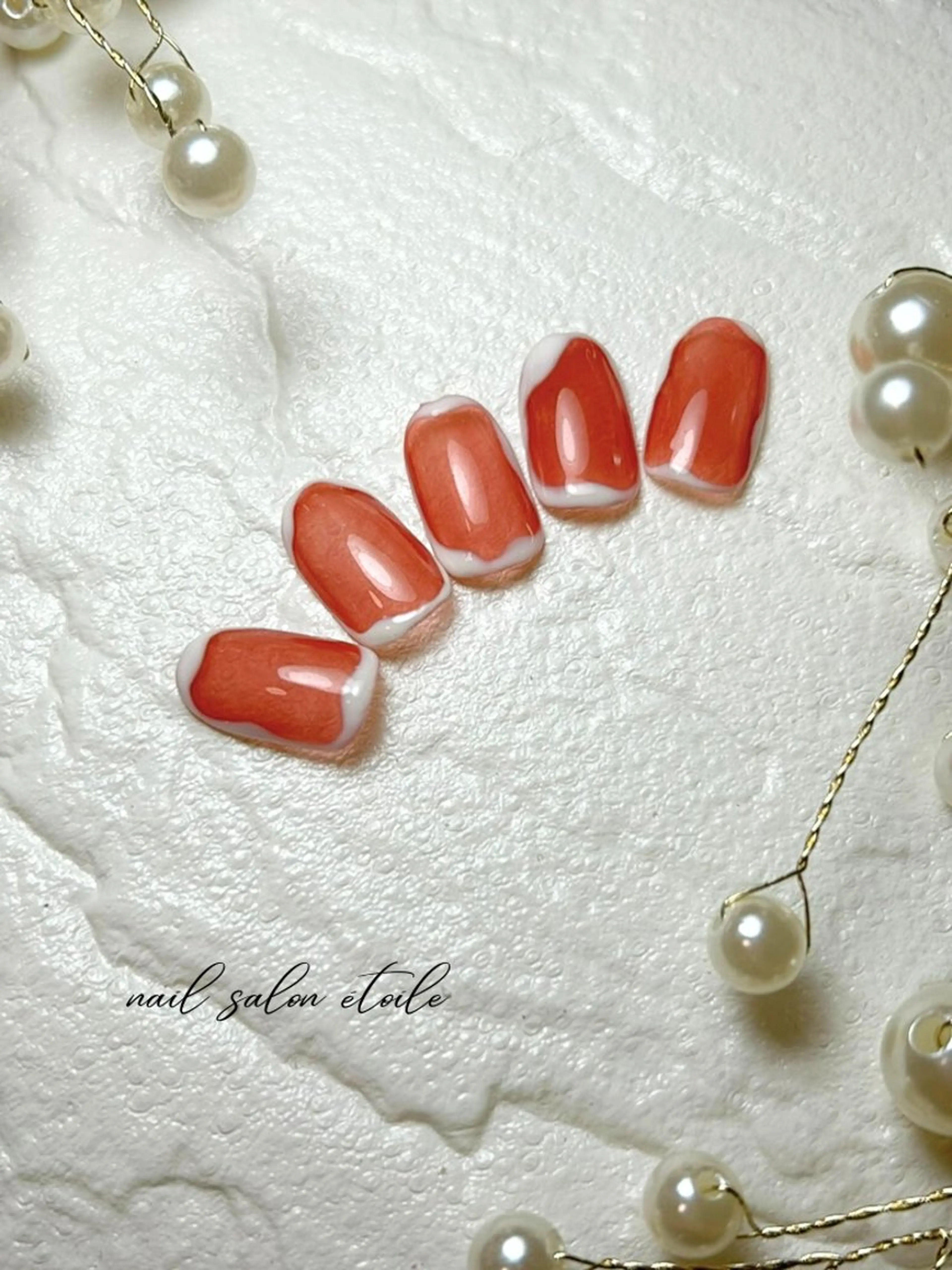 ネイル ニュアンスネイル オレンジ 赤色 ホワイト ハンドネイル nail salon étoileのネイルデザイン