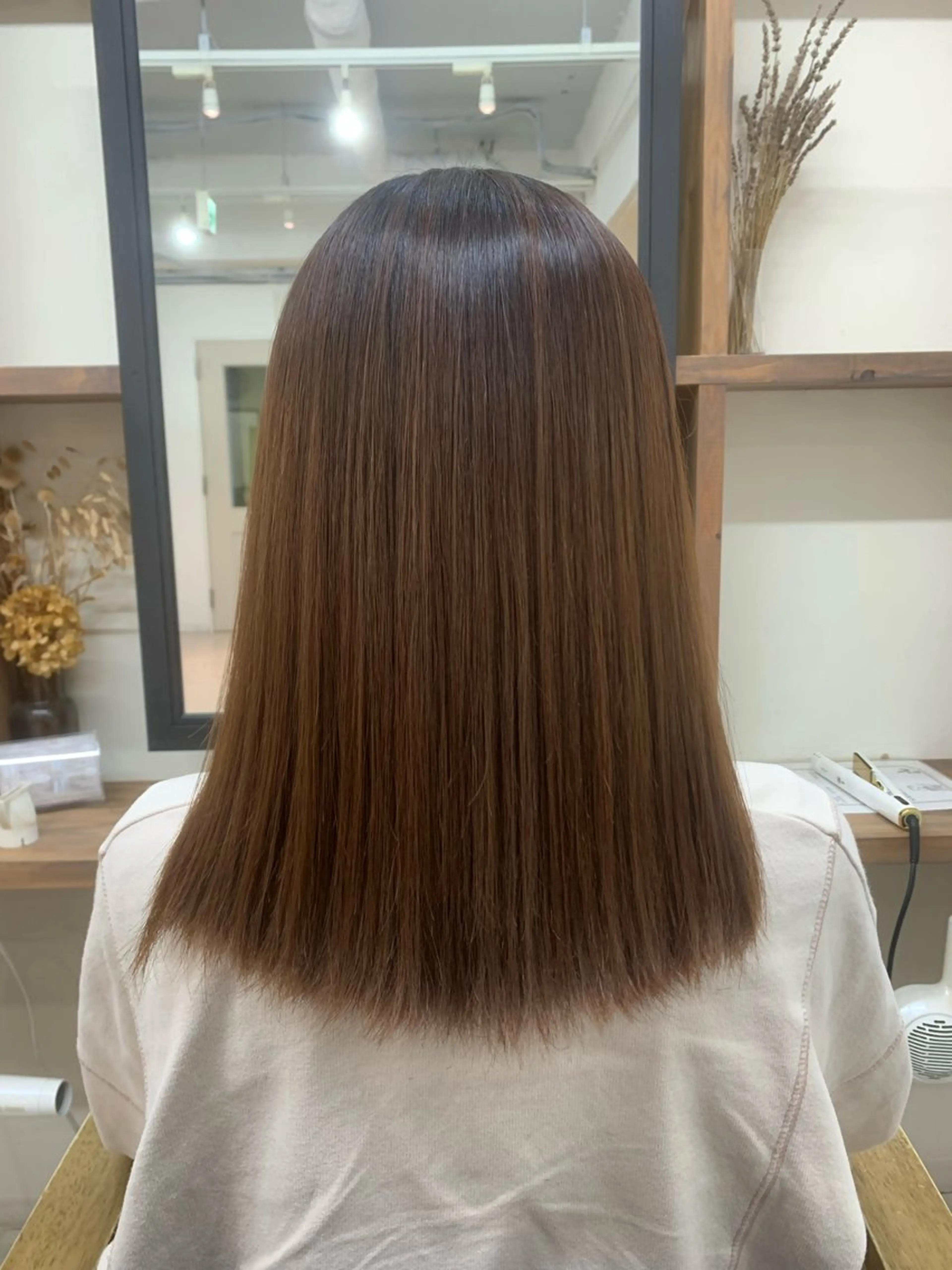 ミディアム 室谷 ゆりあのヘアスタイル