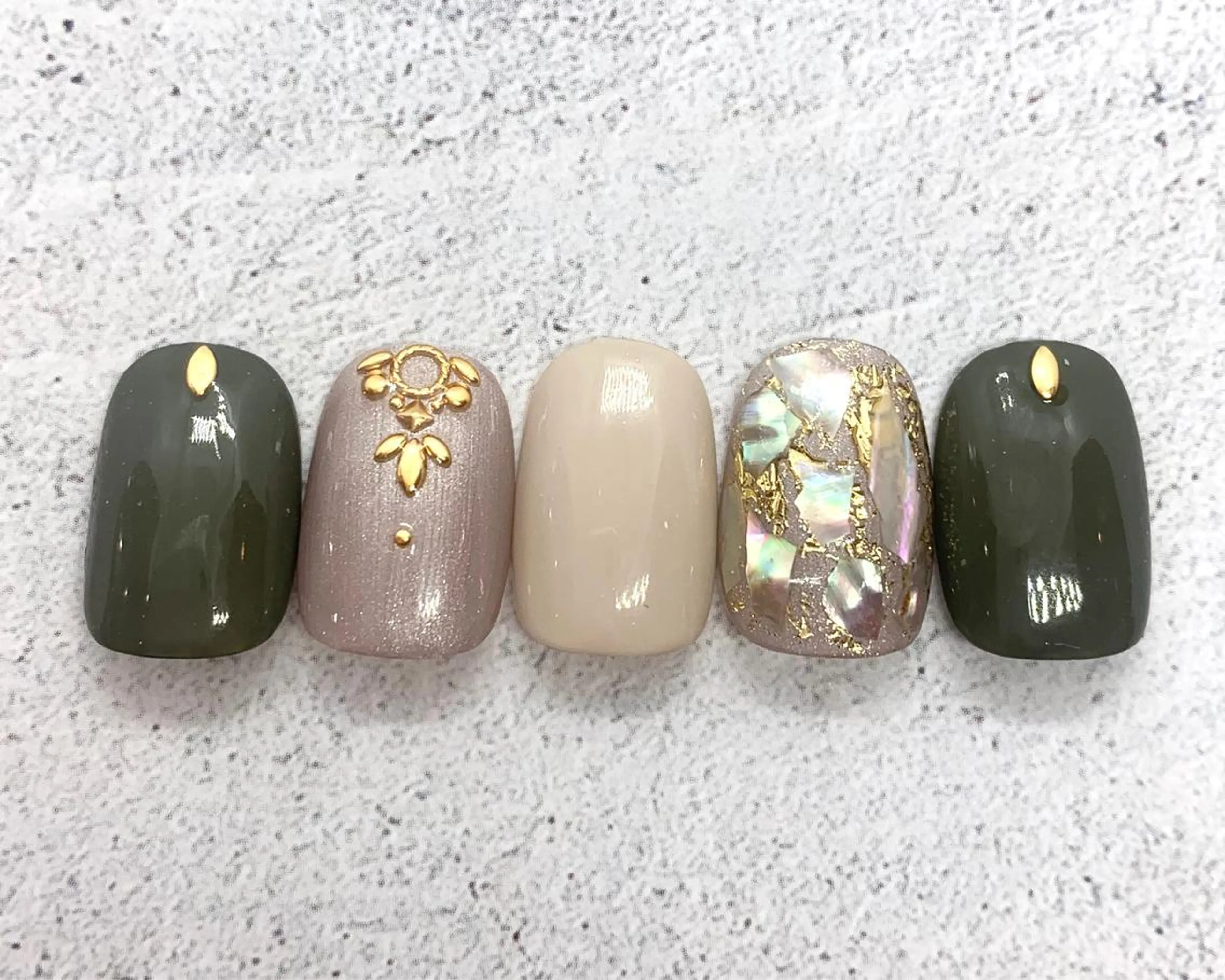 ネイル 寺田 遥菜のネイルデザイン