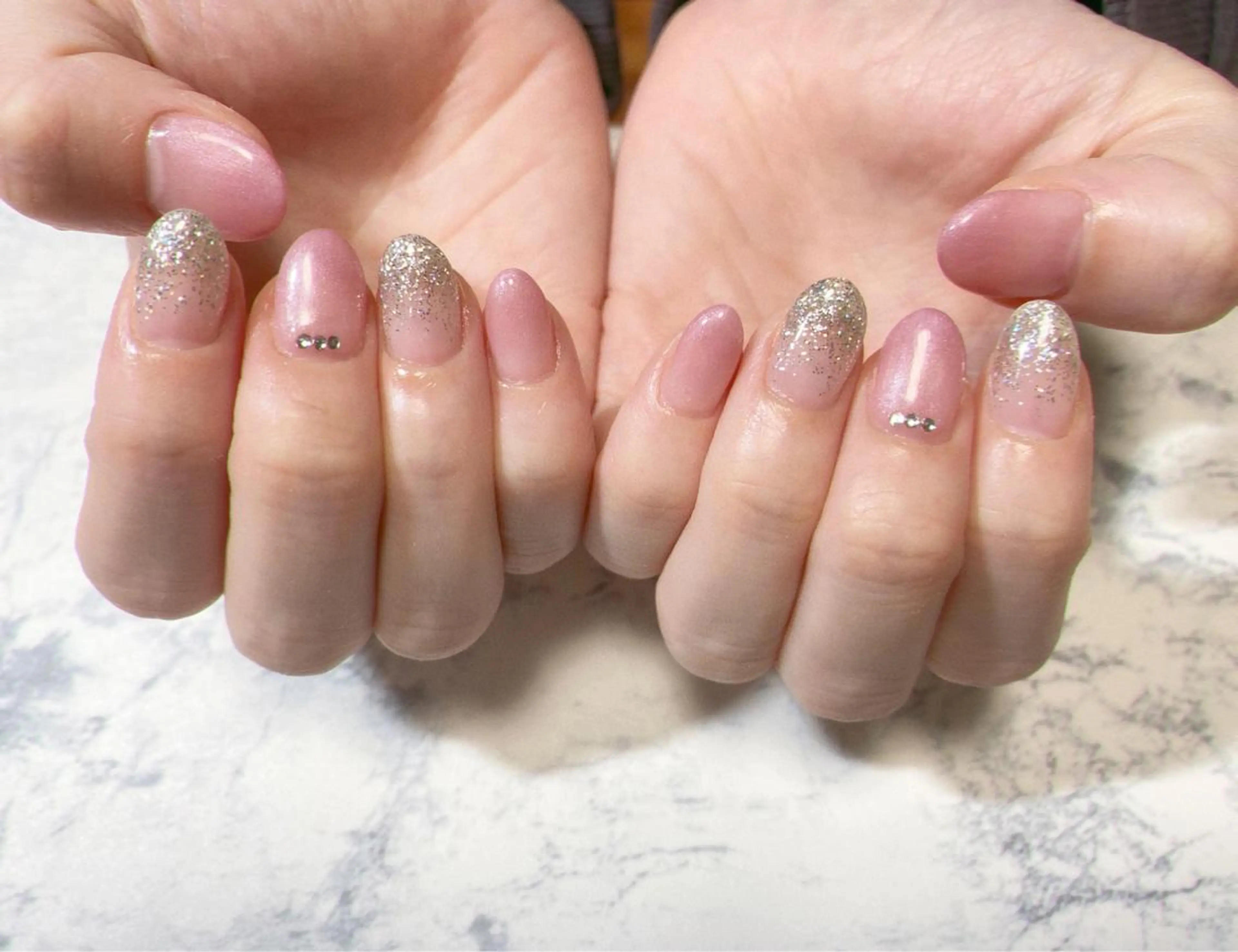 ジェルネイル💅[オフ有り]ワンカラー✨デザイン追加🆗デザイン追加料金¥100​〜​の写真