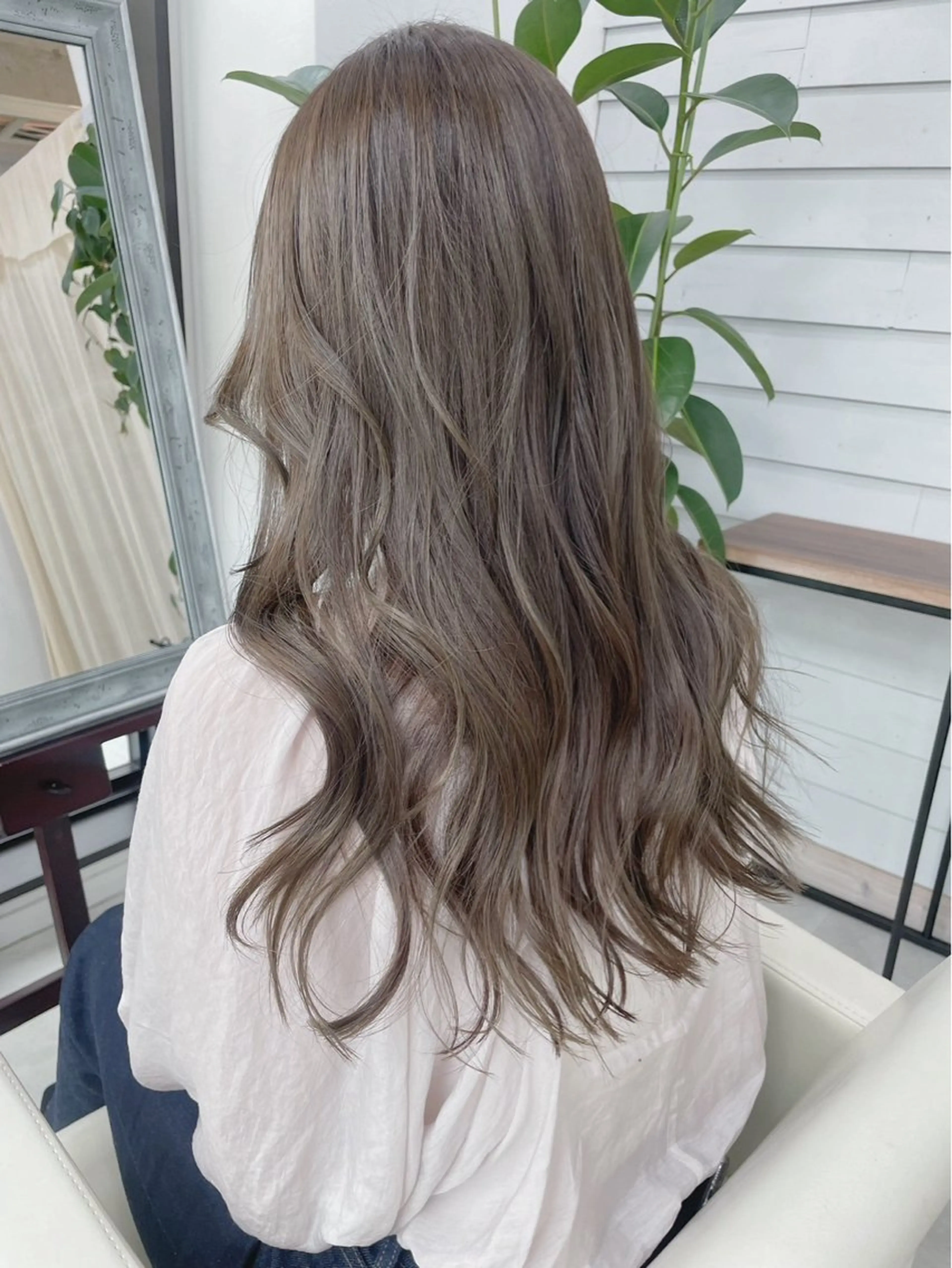 ロング カラー グレージュ ヘアカラー hayato/ ハイトーン/レイヤーのヘアスタイル