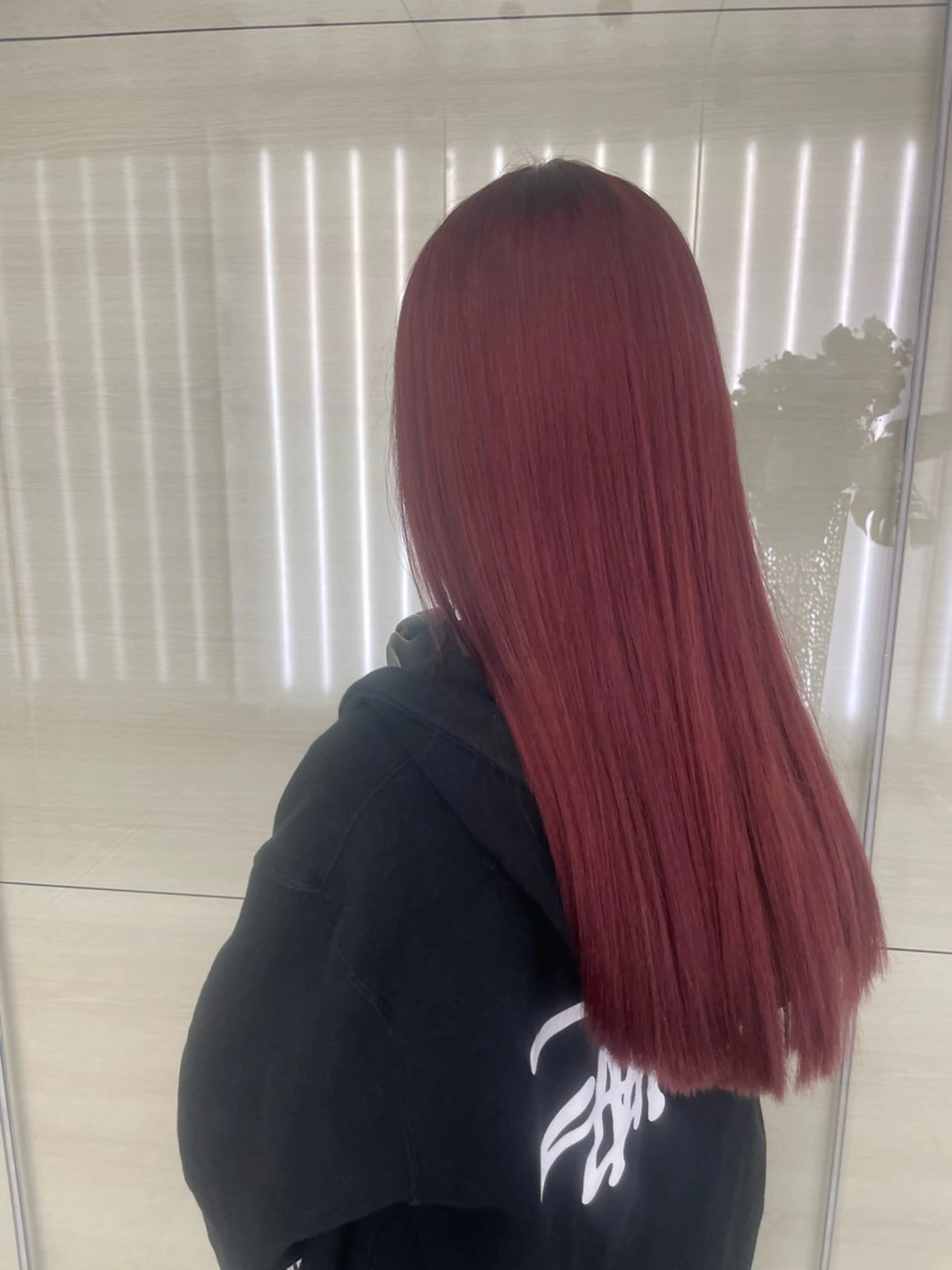 ロング カラー ブリーチ ボルドーカラー ブリーチなしカラー QUEEN'S GARDEN by k-two shinsaibashi所属・k-two心斎橋 ヨシダヒロトのヘアスタイル