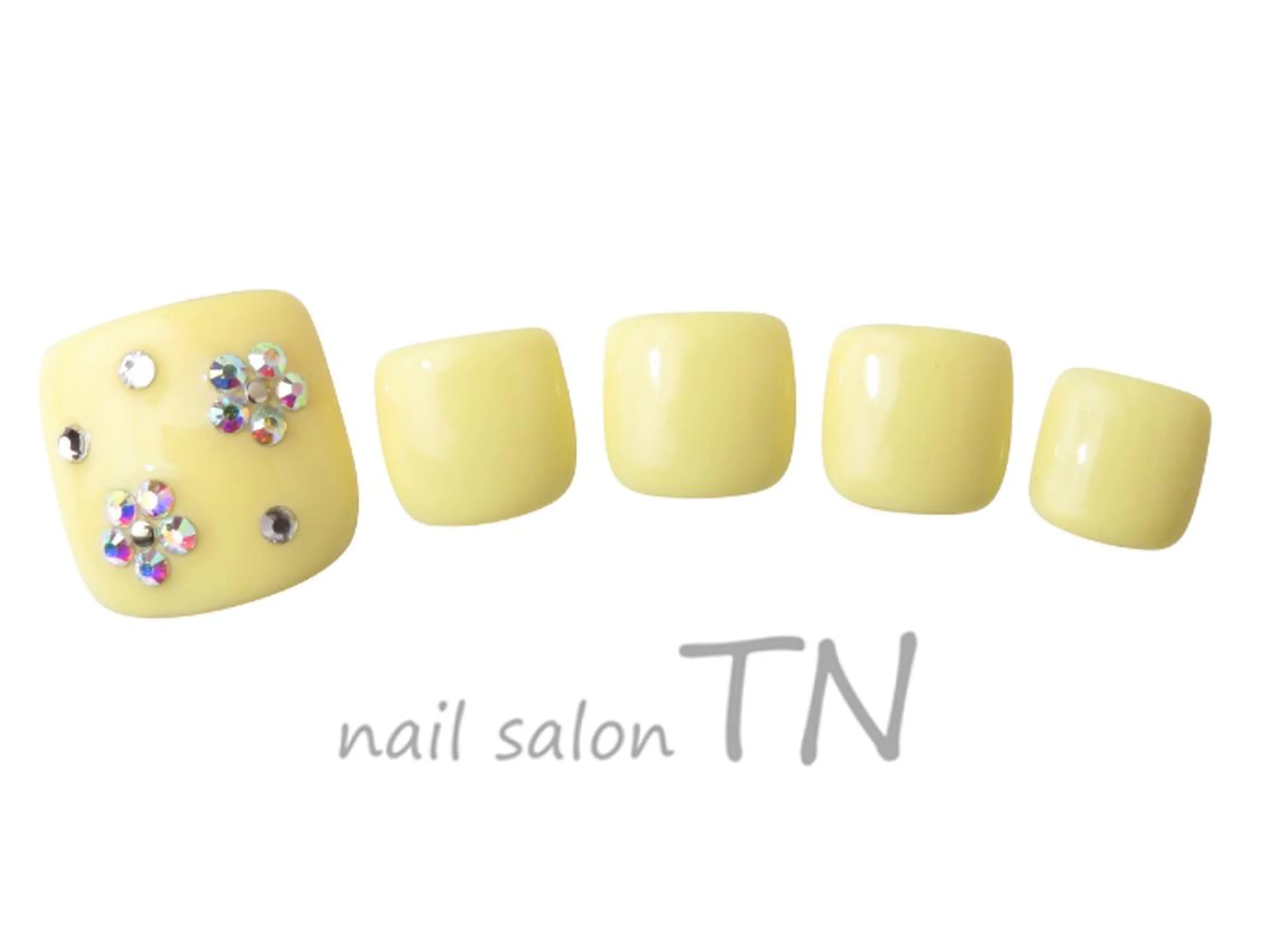 ネイル 寺嶋 ひなのネイルデザイン