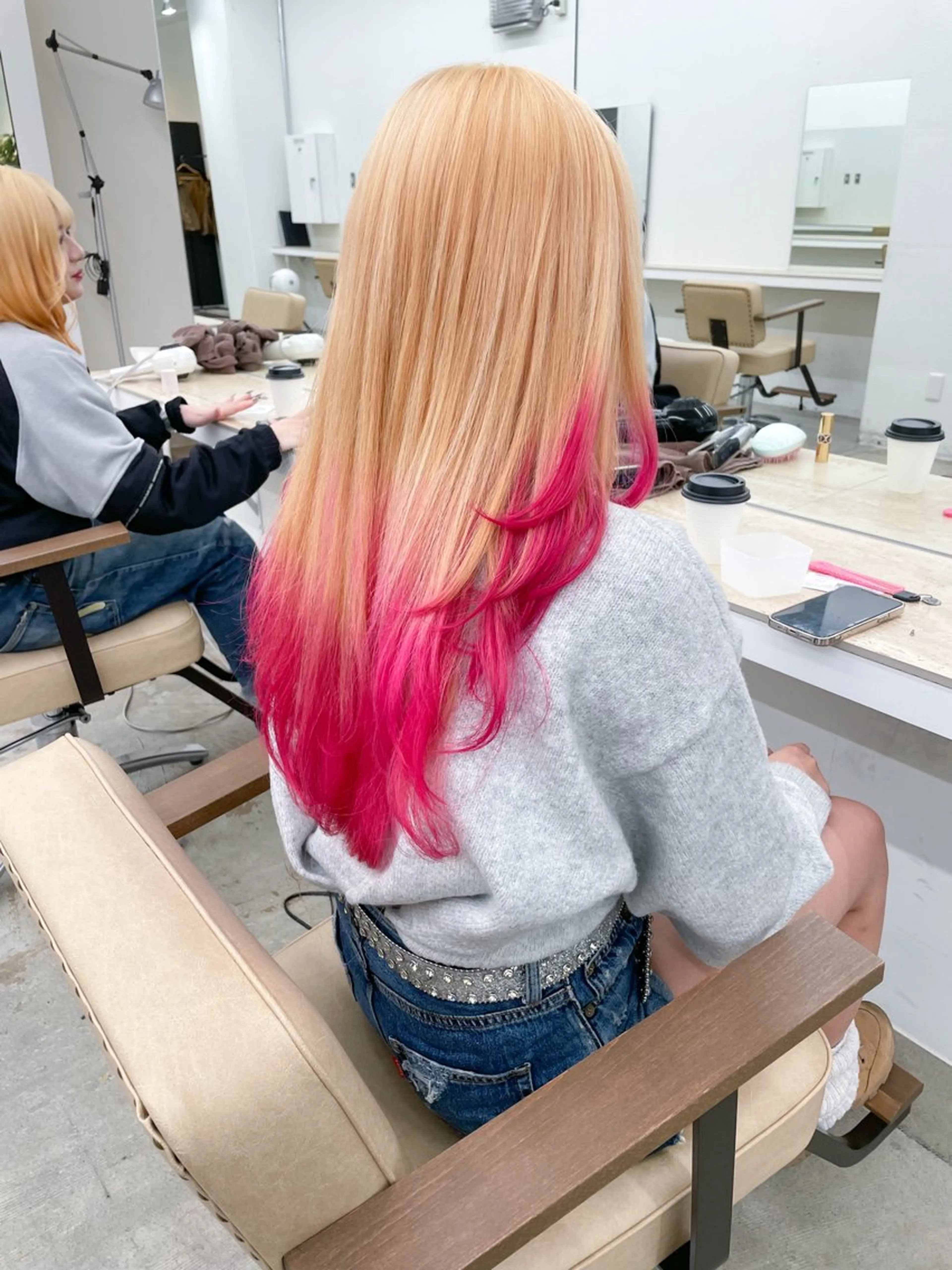 ロング カラー ブリーチ 抜きっぱなしブロンド ケアブリーチ デザインカラー ピンクカラー ヘアカラー トリートメント ハイトーン/レイヤー /ケアブリーチ石川治のヘアスタイル