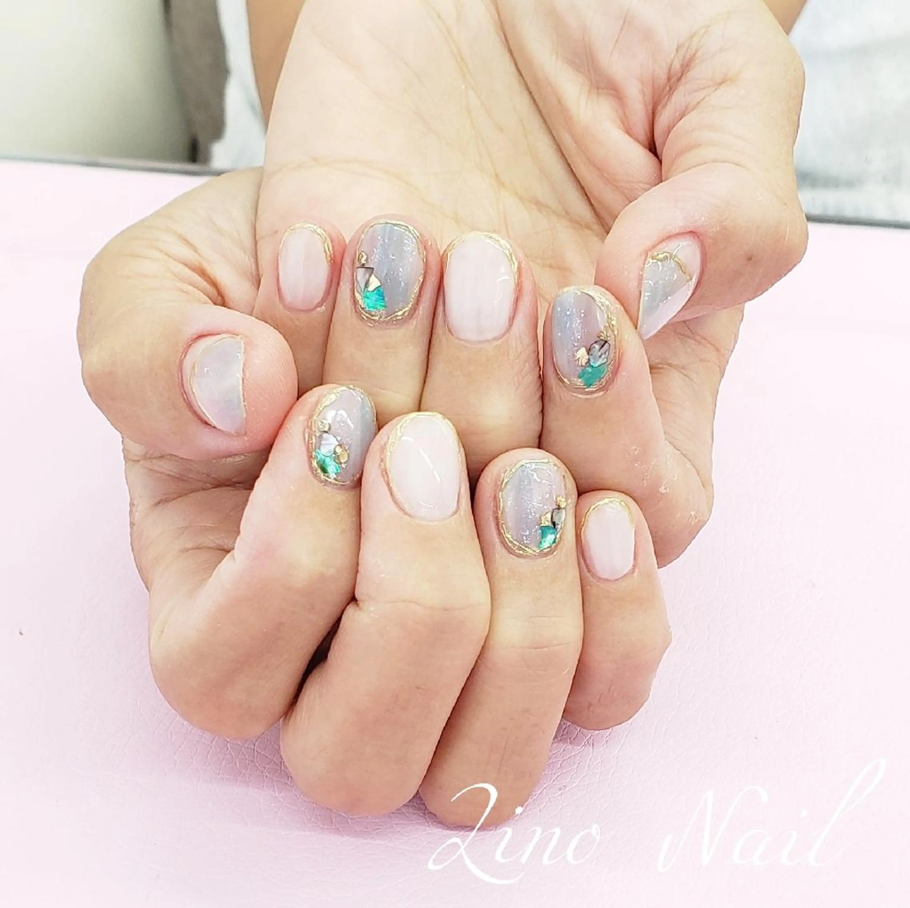 ネイル ブルー カジュアル ジェルネイル キラキラネイル ミラーネイル ハンドネイル Lino Nailのネイルデザイン