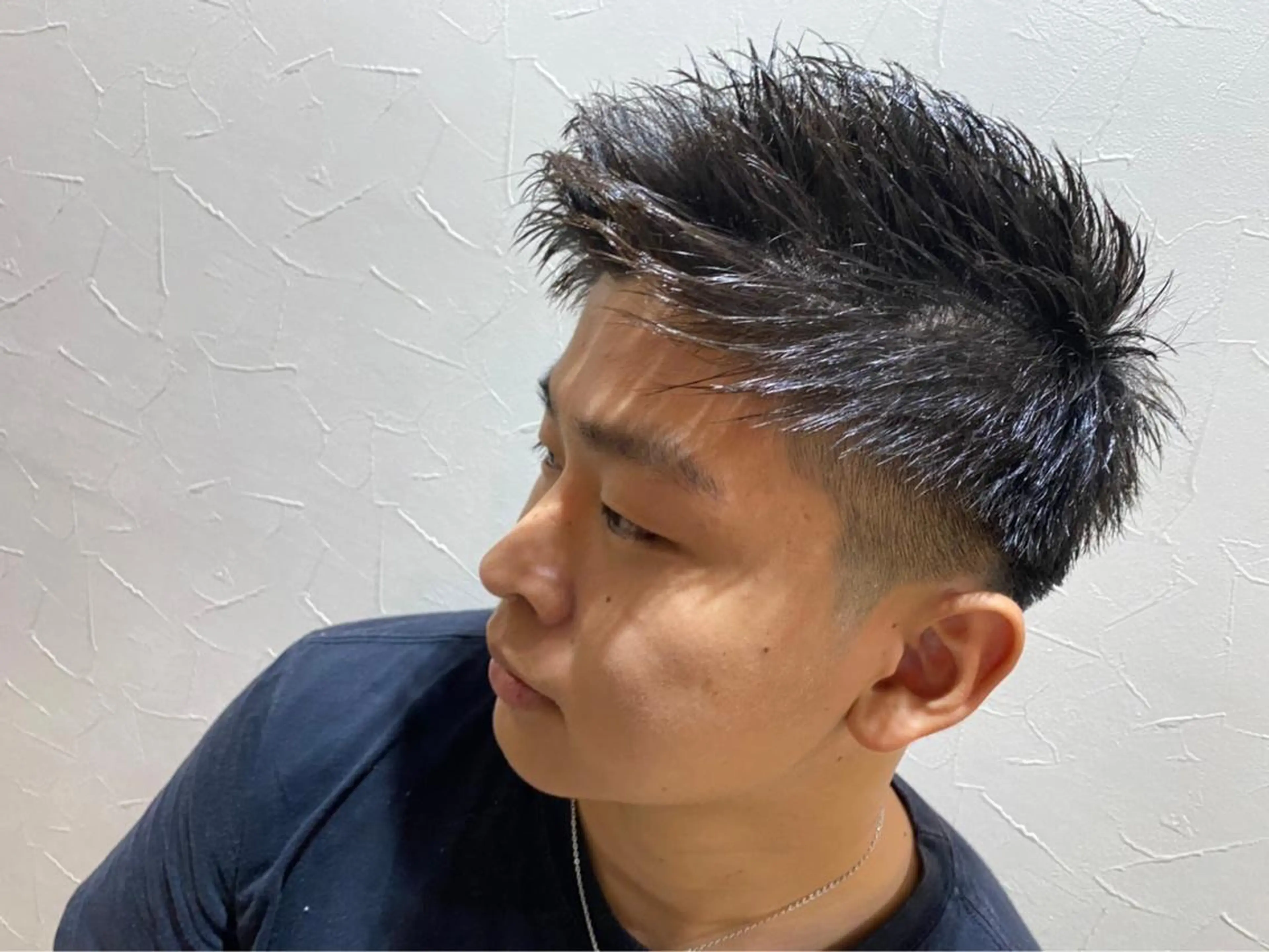 ショート パーマ メンズ 渡邉 真生のヘアスタイル