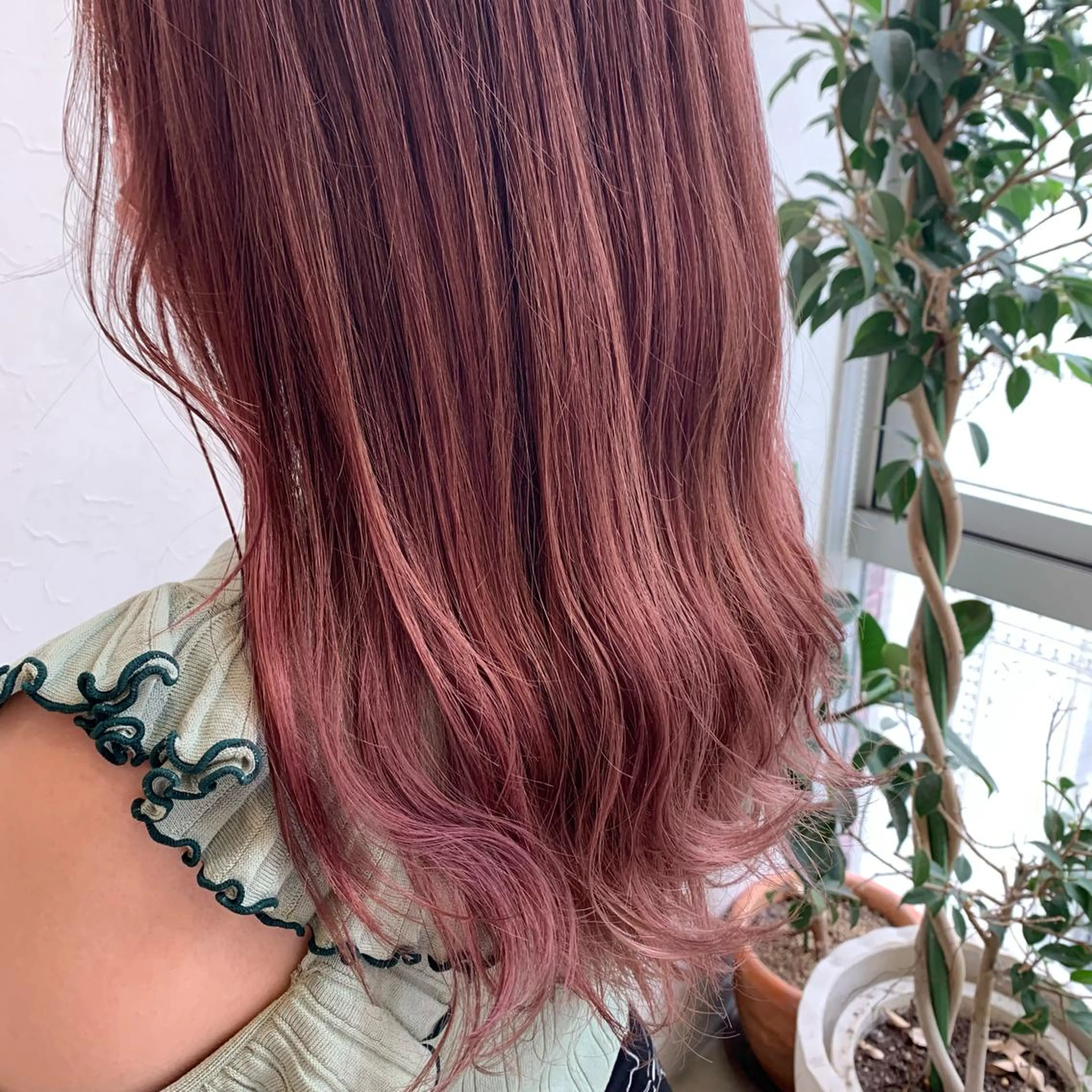 セミロング カラー ブリーチ カシス ピンクカラー メンズ指名多数!! SiLO 田島のヘアスタイル