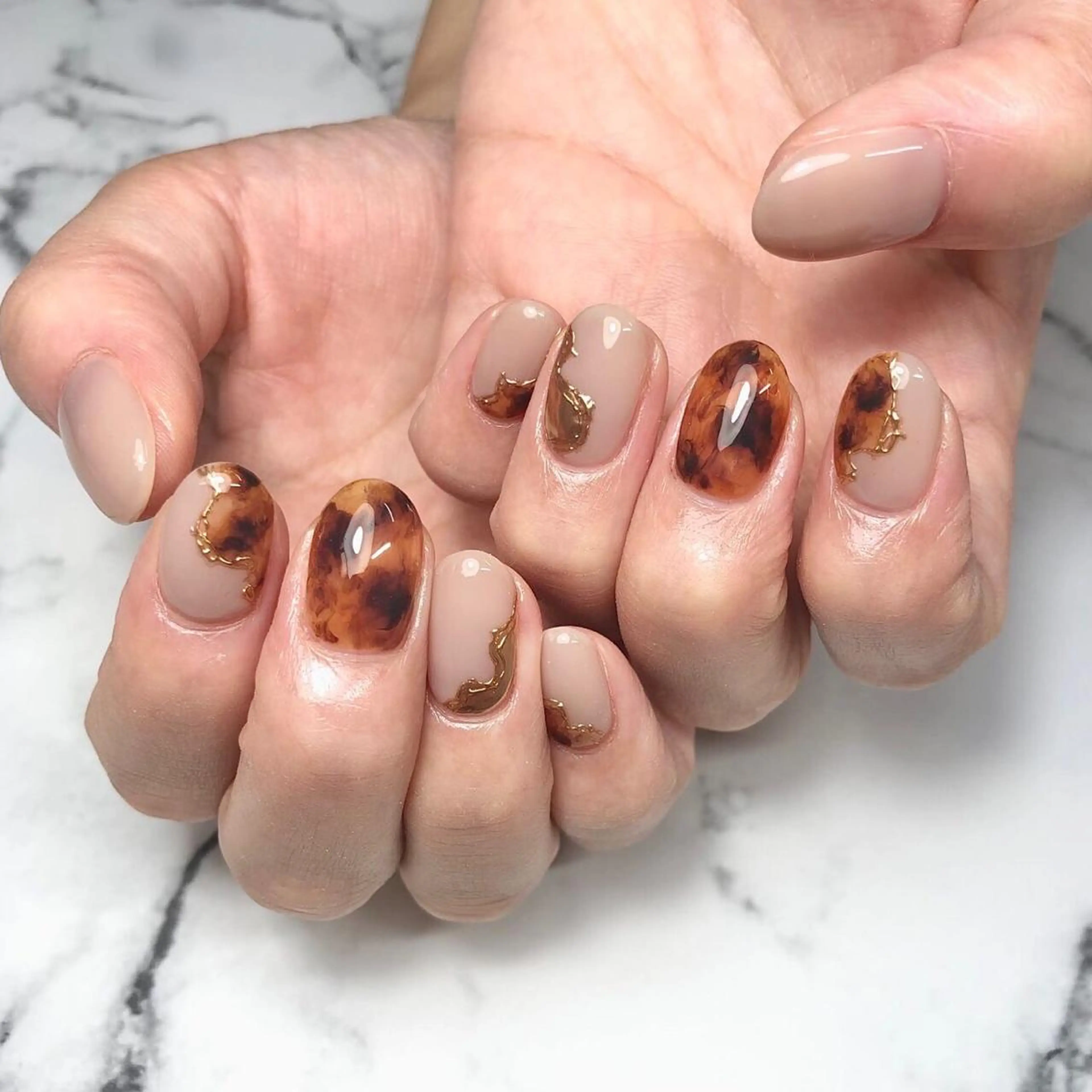 ネイル アートネイル べっ甲ネイル ジェルネイル 氷ネイル・うるうるネイル 韓国ネイル ハンドネイル NAIL NOWのネイルデザイン