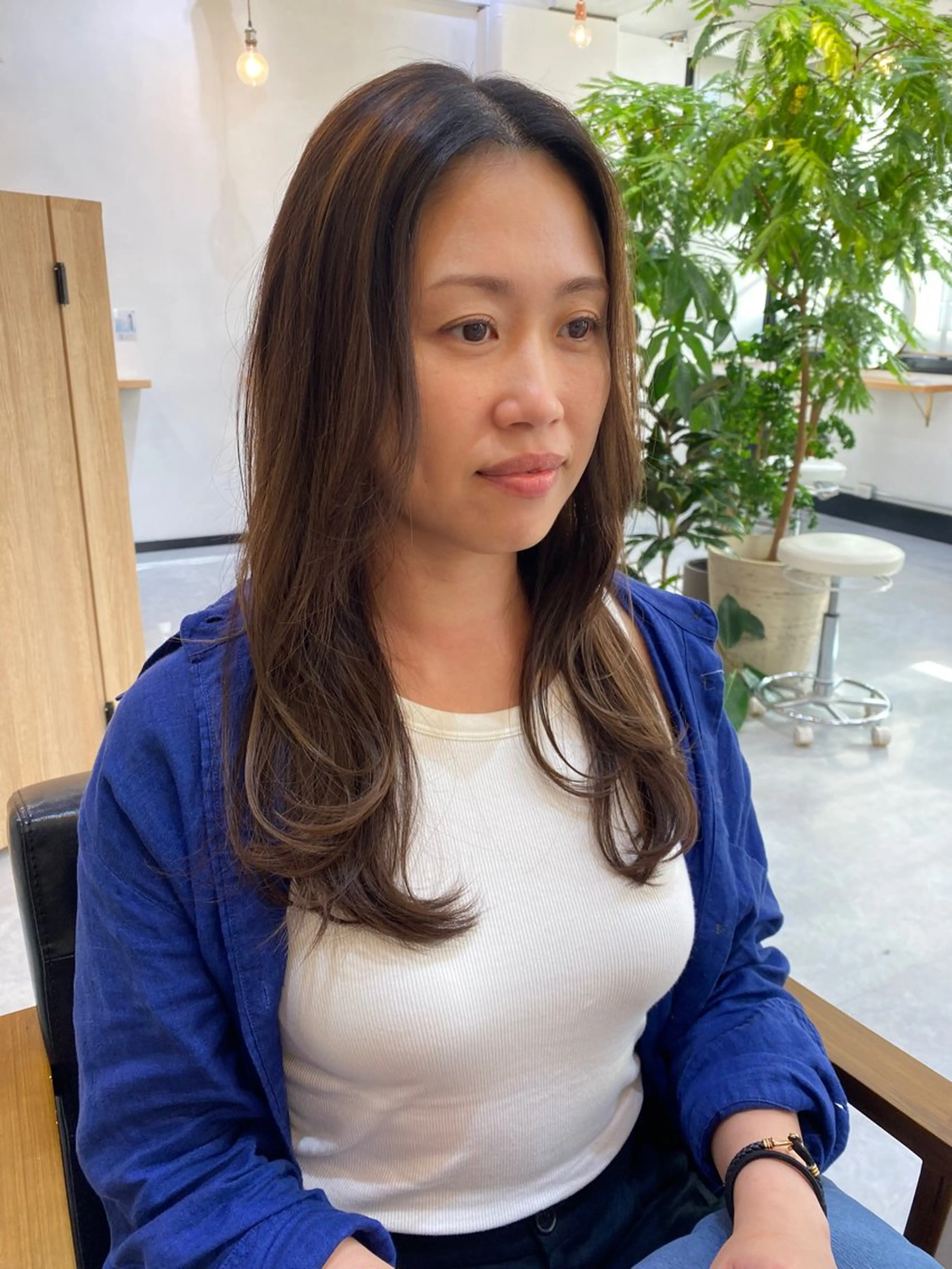 ロング カラー ハイライトカラー イルミナカラー ハイライト レイヤーカット ロング カット ヘアカラー トリートメント CARICIA🌱 masaeのヘアスタイル