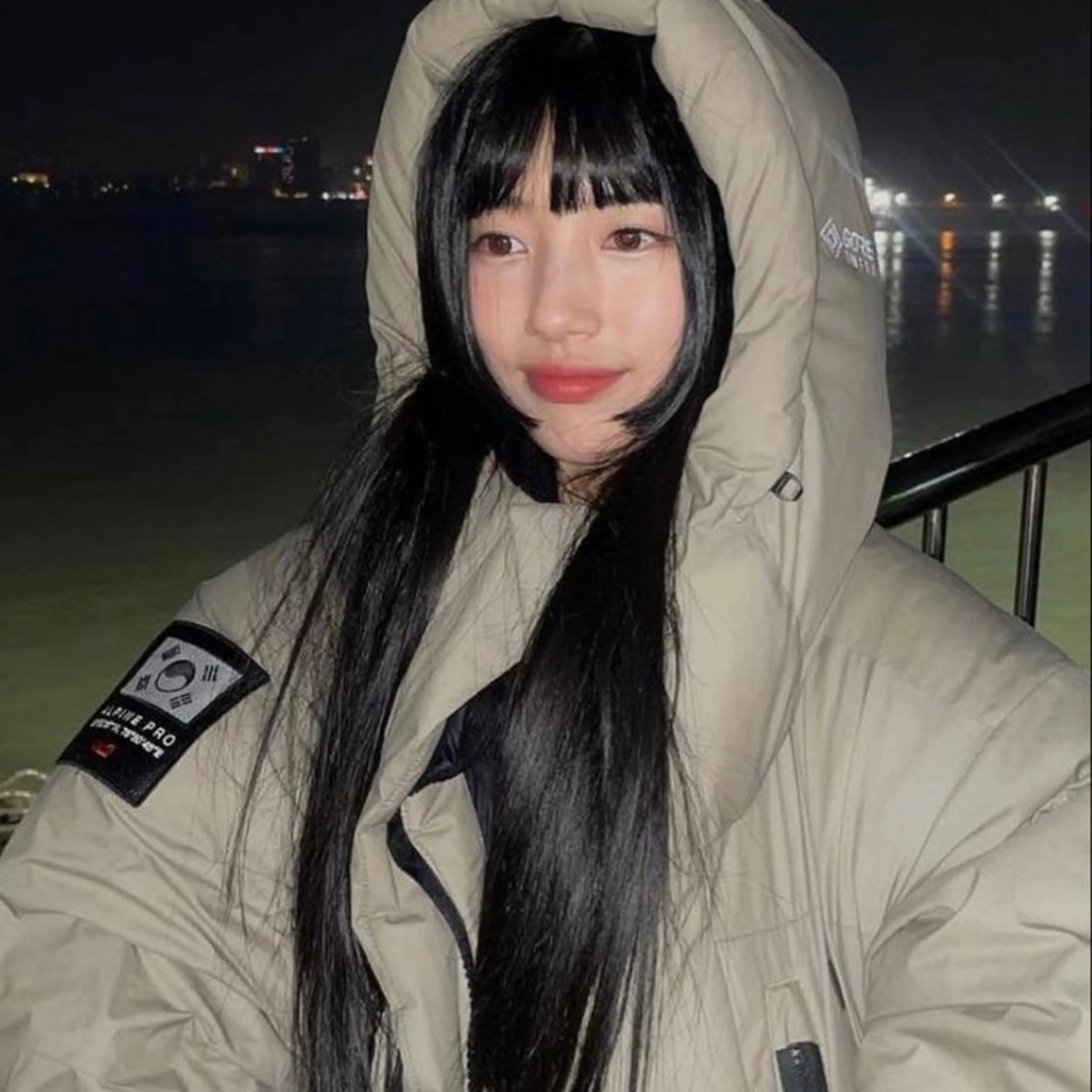 ロング カラー 透明感カラー 顔まわりレイヤー 顔周りカット レイヤーカット ヘアカラー トリートメント nonoka オリーブ/グレージュのヘアスタイル