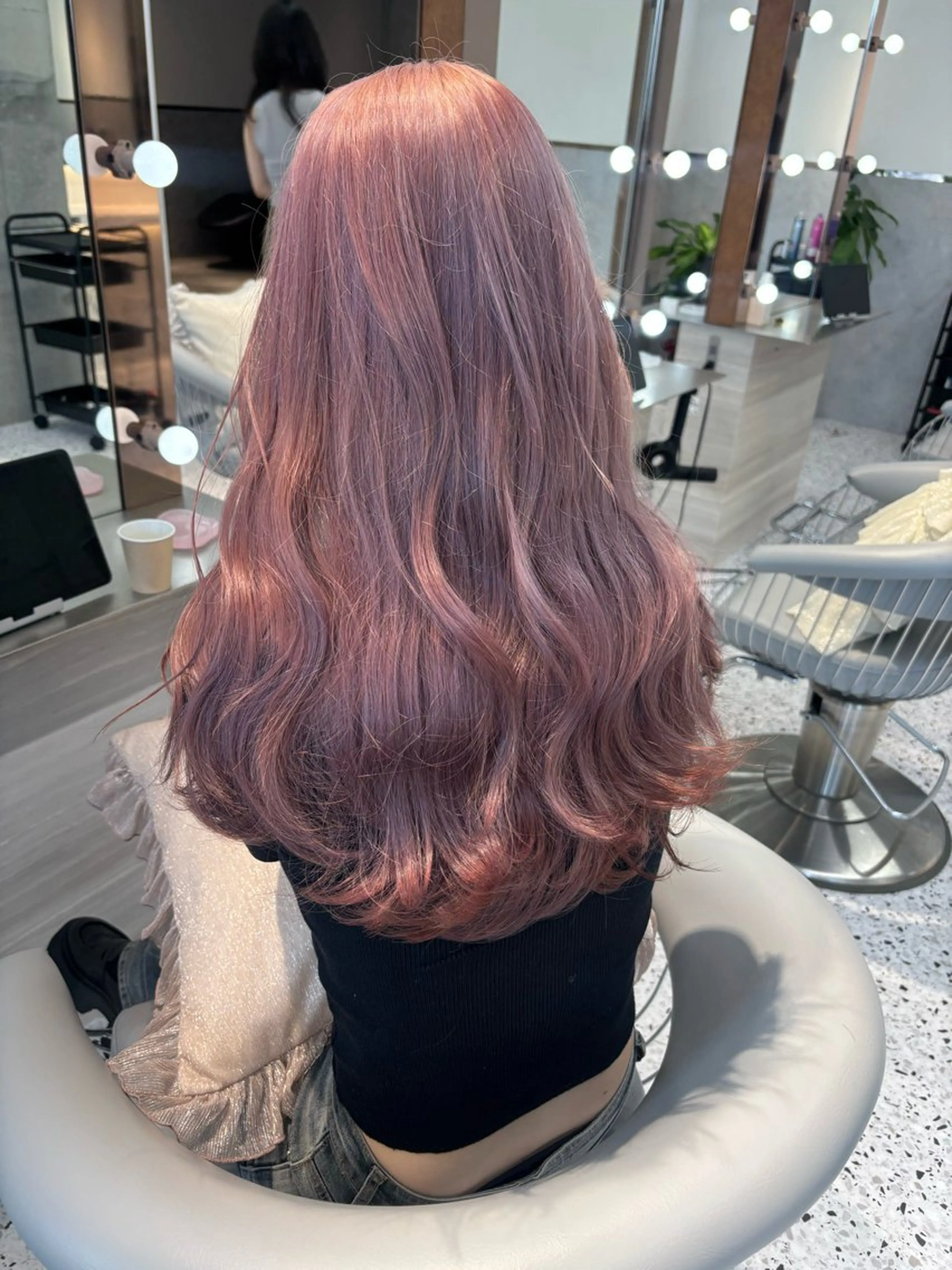 ミディアム ヘアカラー rina／ベージュ ワンホン/韓国ヘアのヘアスタイル