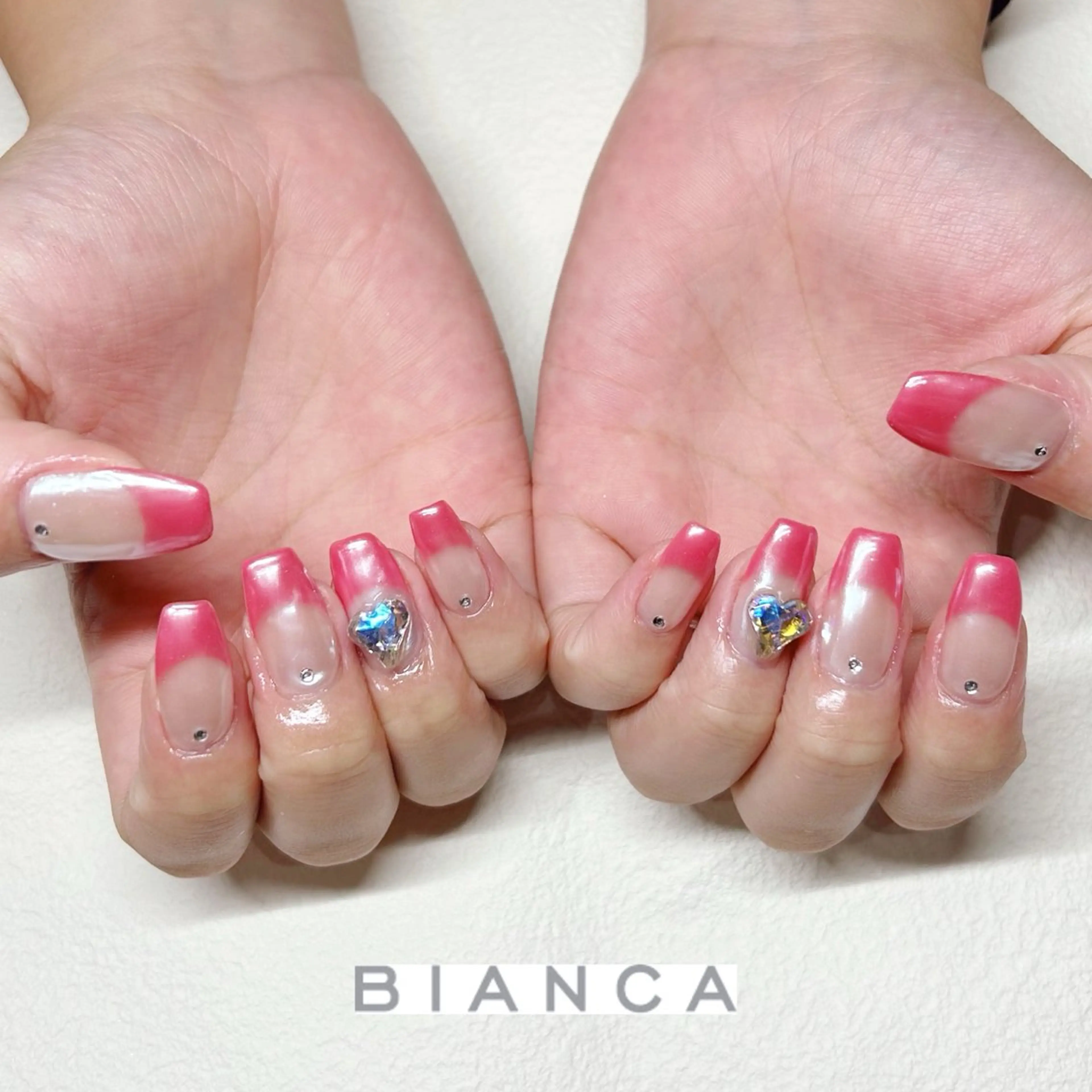 ネイル Bianca ABEのネイルデザイン