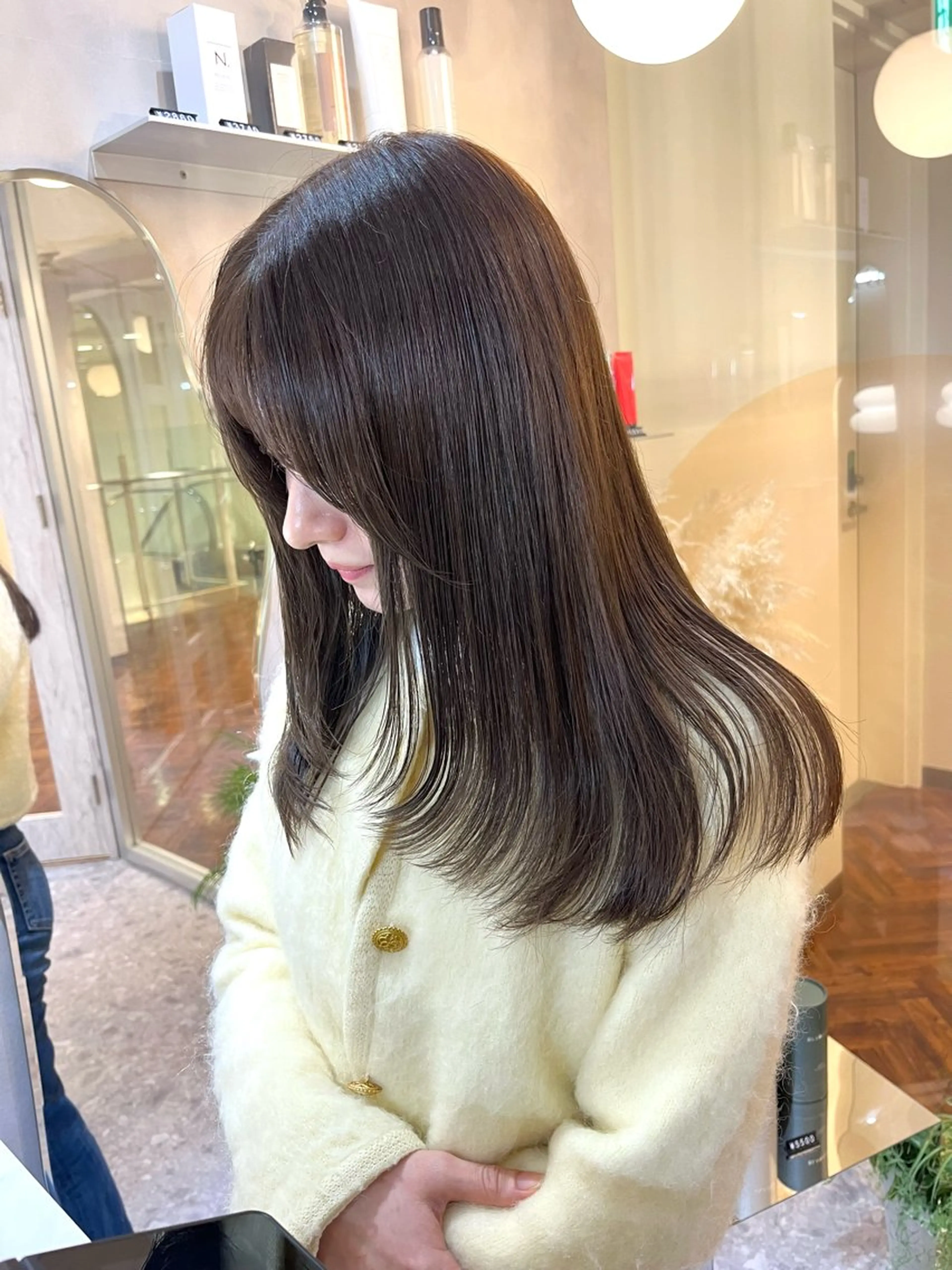 セミロング カラー 透明感カラー レイヤーカット カット ヘアカラー トリートメント このか🕊️ベージュ /グレージュ/カットのヘアスタイル