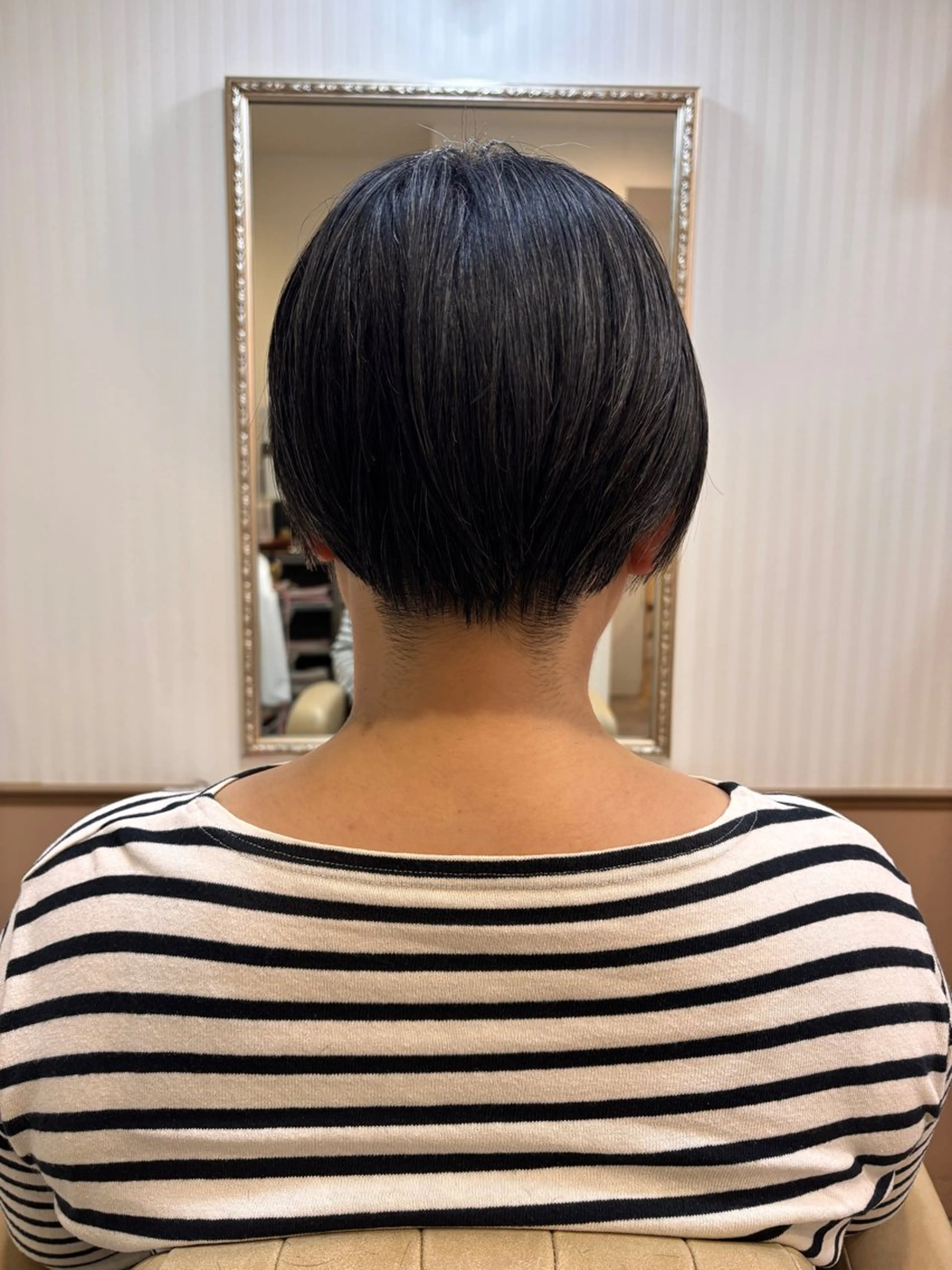 ショート シンセティックヘアデザイン所属・吉井 愛のヘアスタイル