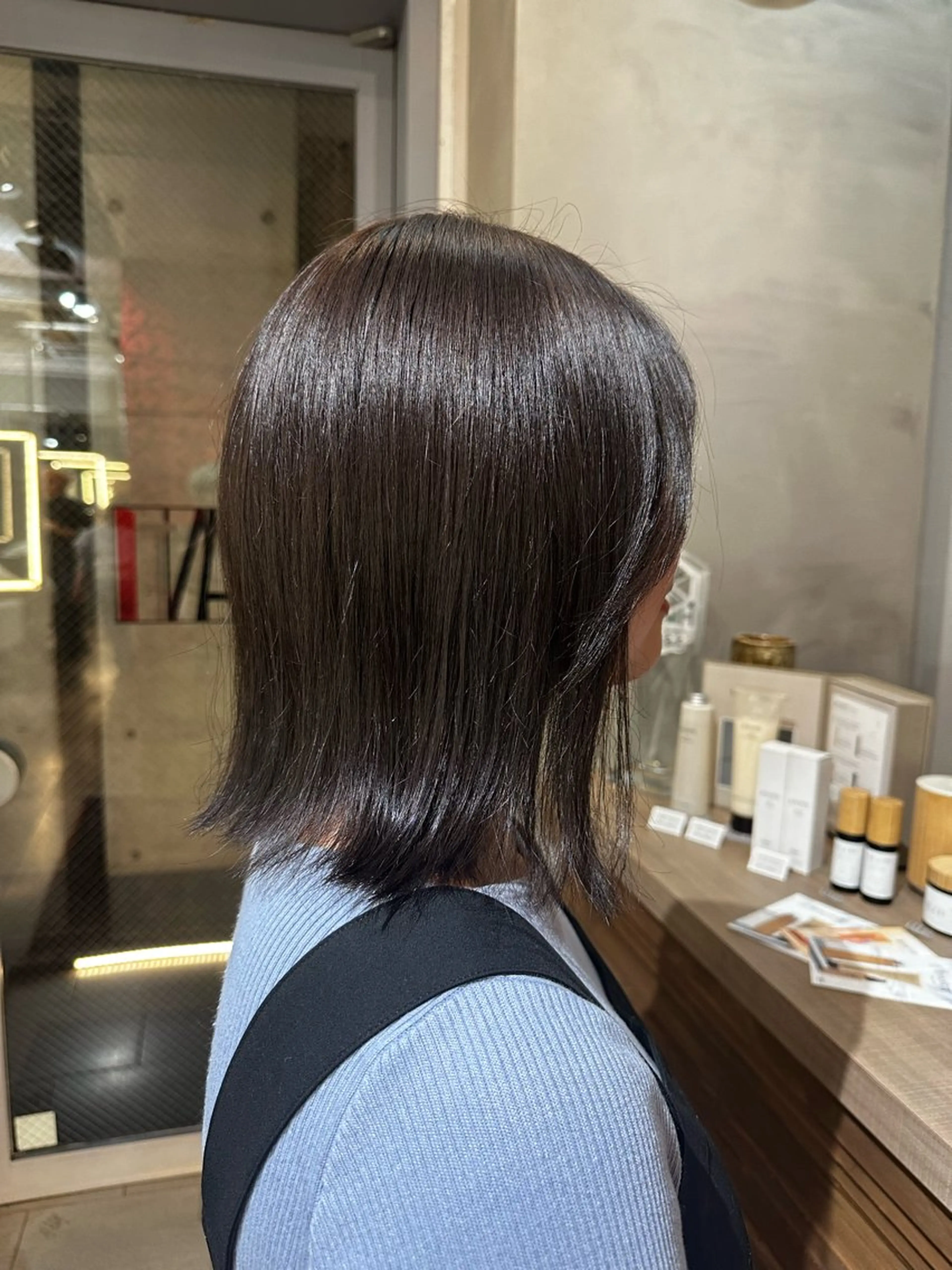 ミディアム カラー カット ヘアカラー ANTI/ ISSEIのヘアスタイル