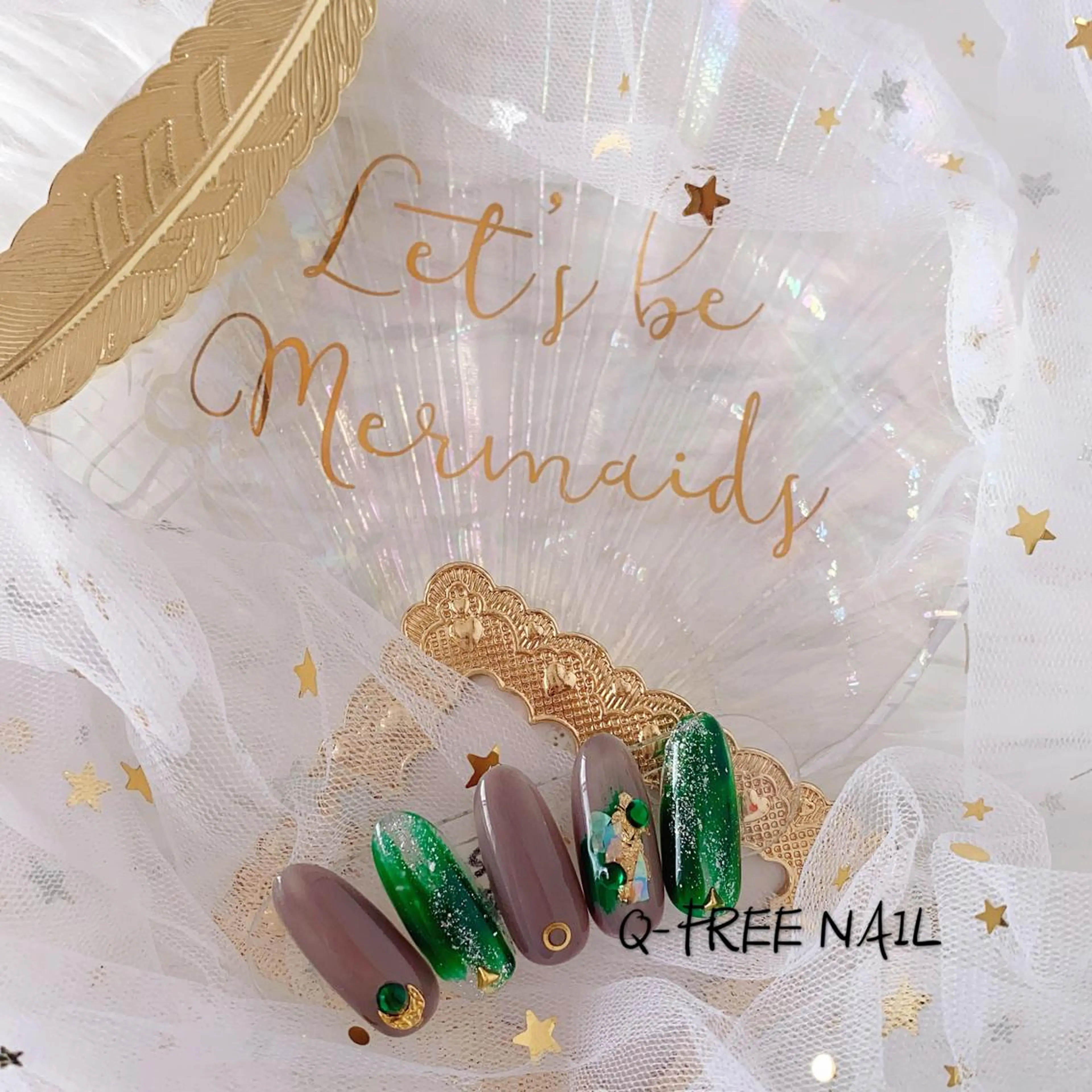 ロング カラー ネイル Q Free nailsのネイルデザイン