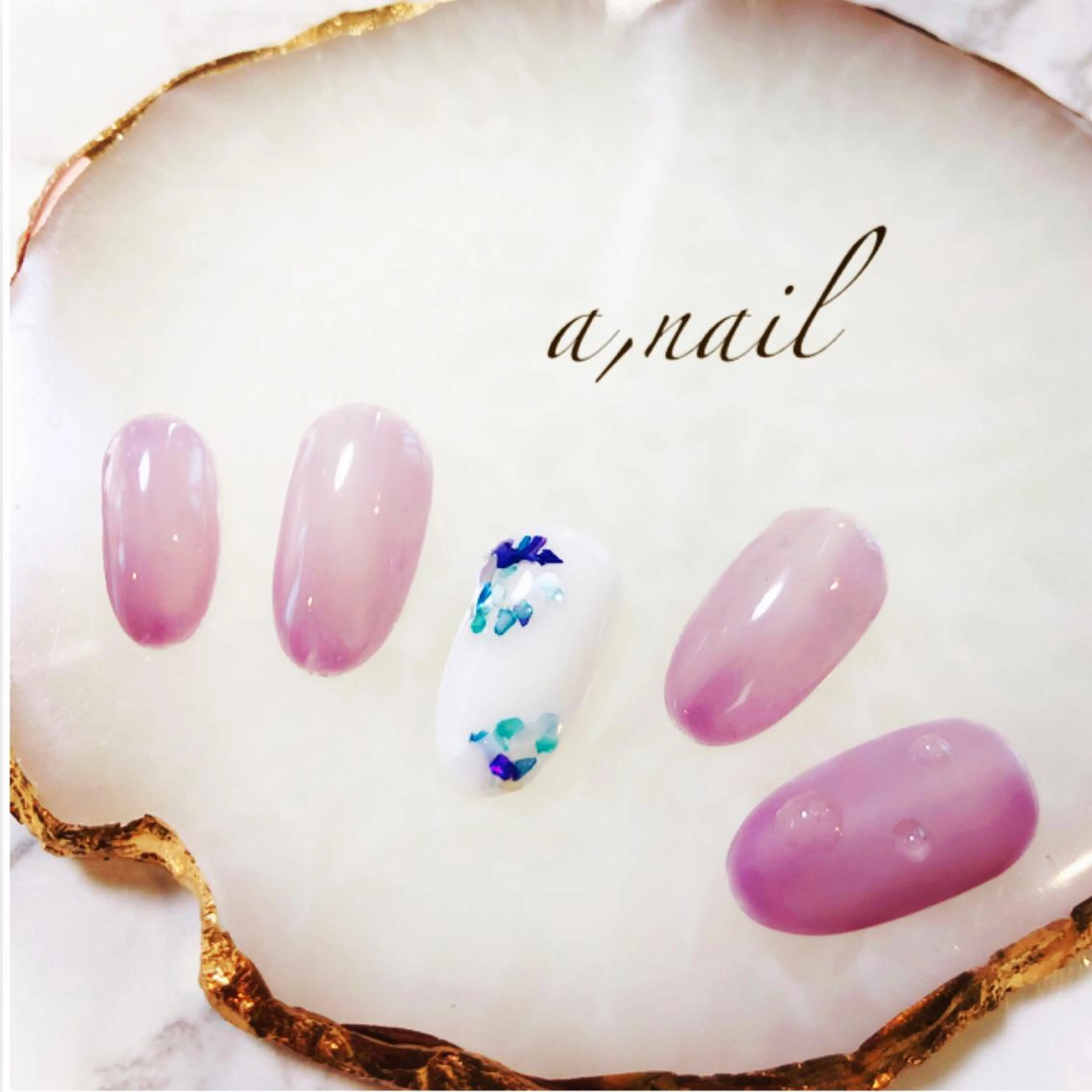 ネイル クリアネイル フットネイル ジェルネイル グラデーション ラメ(グリッター) ハンドネイル ネイルサロン エーネイルのネイルデザイン