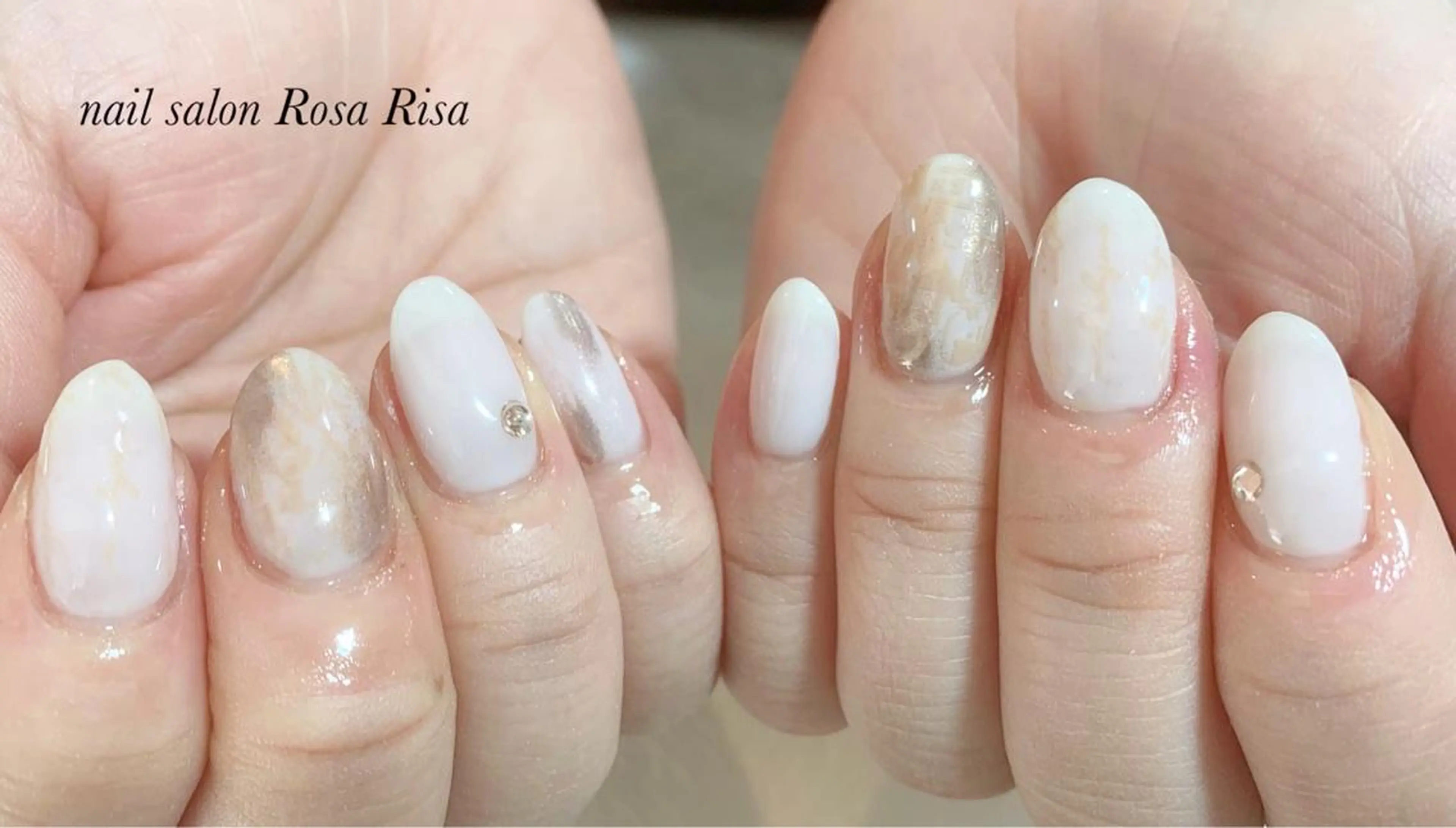 ミディアム ネイル ハンドネイル ネイルスタジオ シェイクユアハンズのネイルデザイン