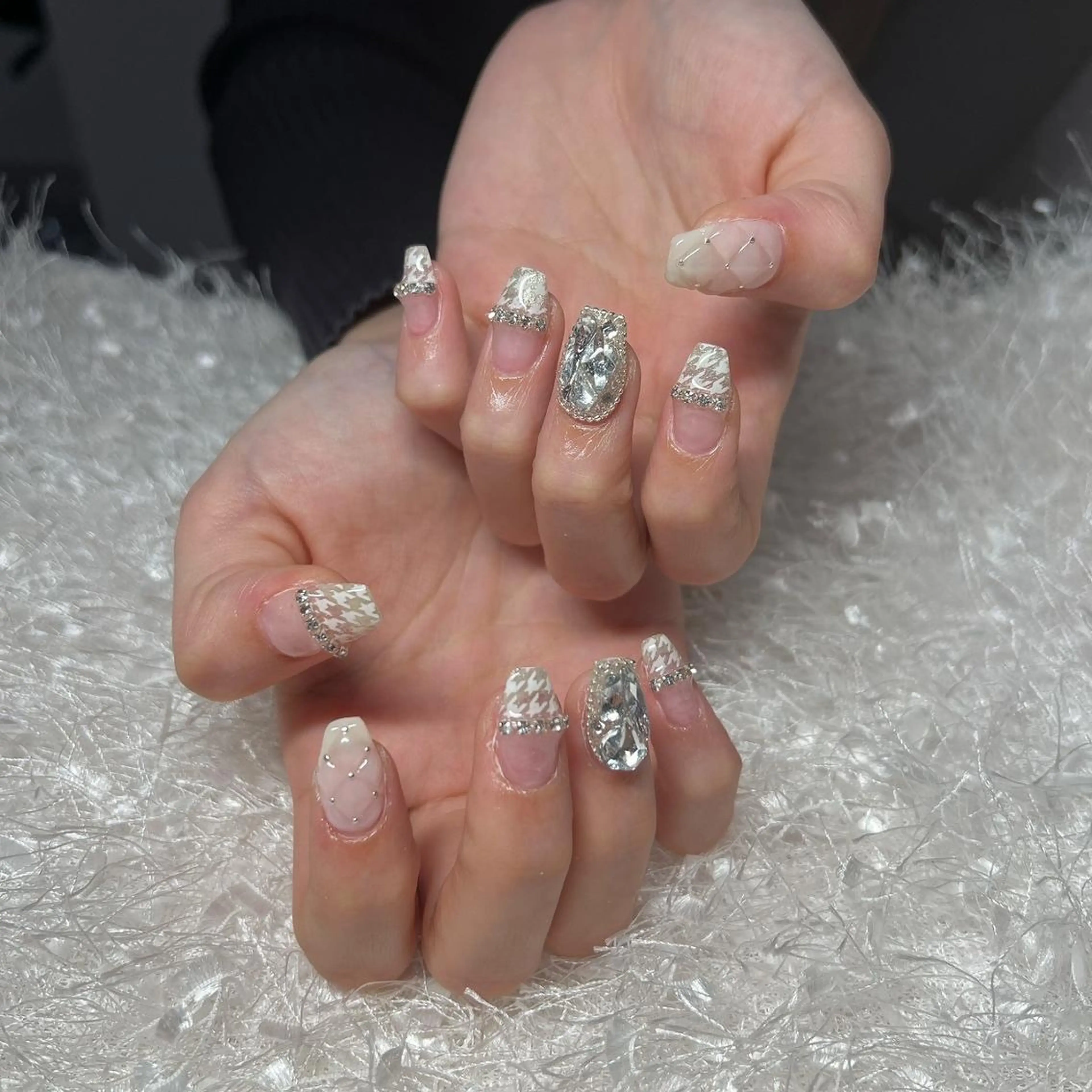 ネイル 長さ出し フレンチネイル ジェルネイル グラデーション 韓国ネイル ハンドネイル Nail&eye Belire 新宿のネイルデザイン