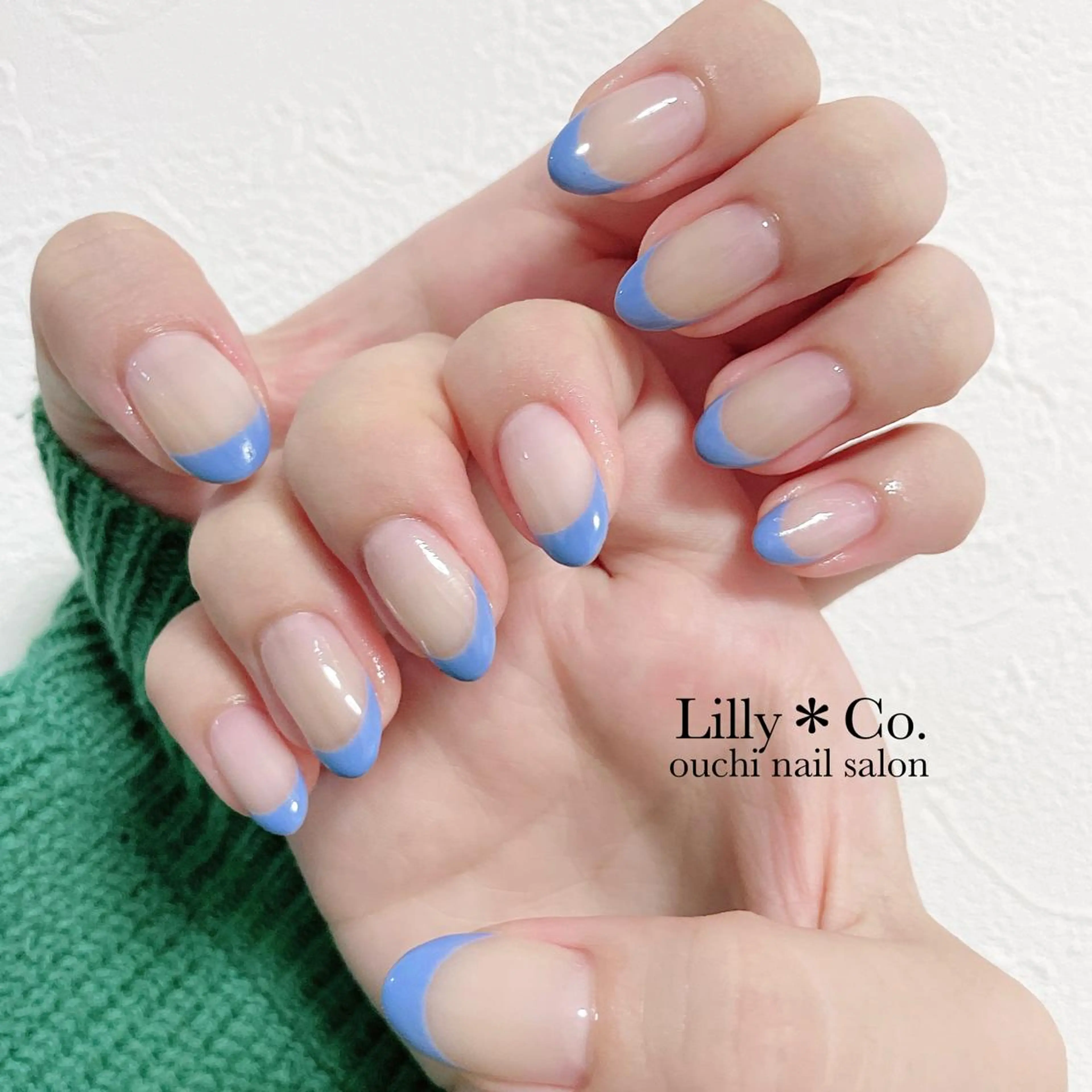 ネイル ブルー ハンドネイル ハンドケア Lilly Co.のネイルデザイン