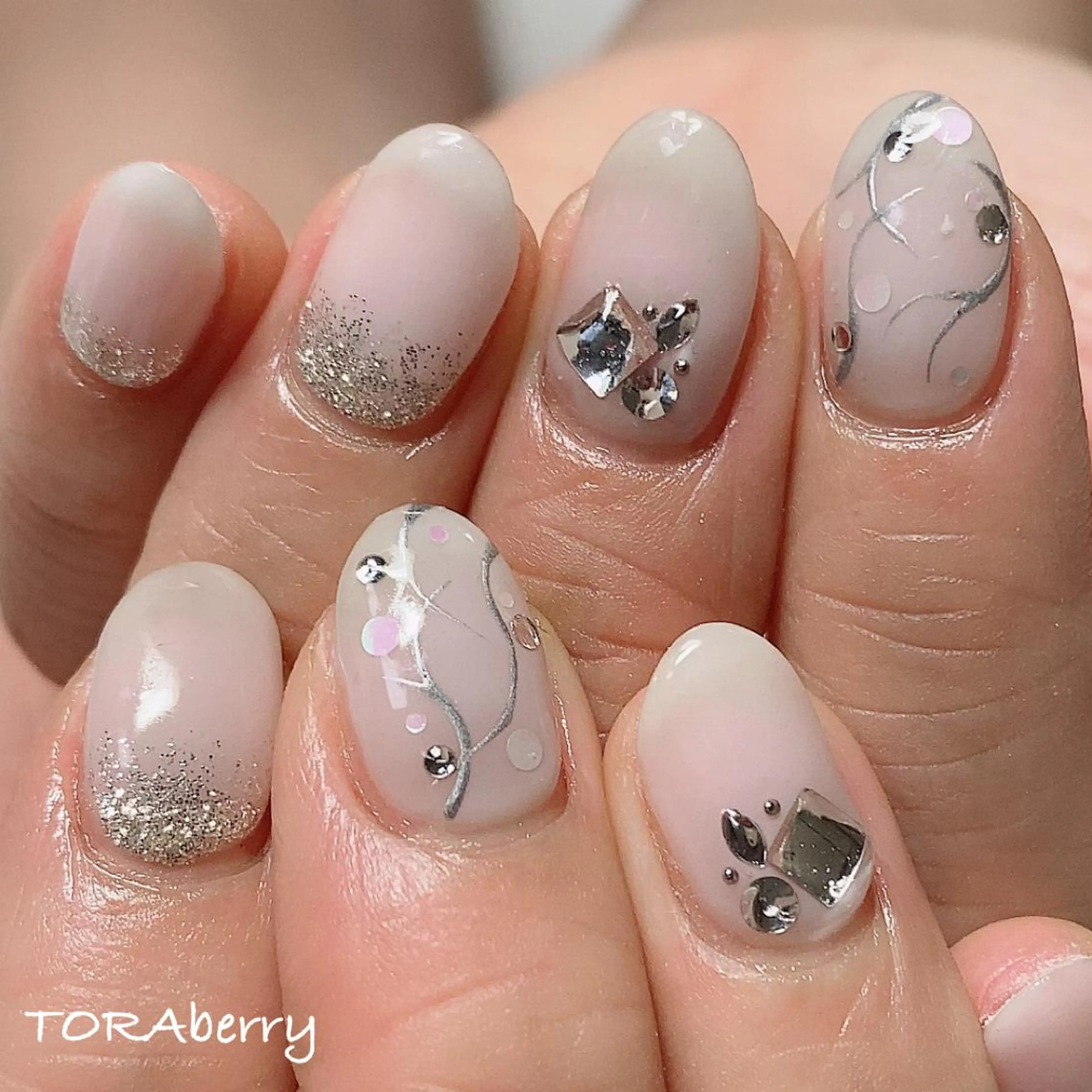 ネイル 冬ネイル ハンドネイル ネイリスト なつみのネイルデザイン