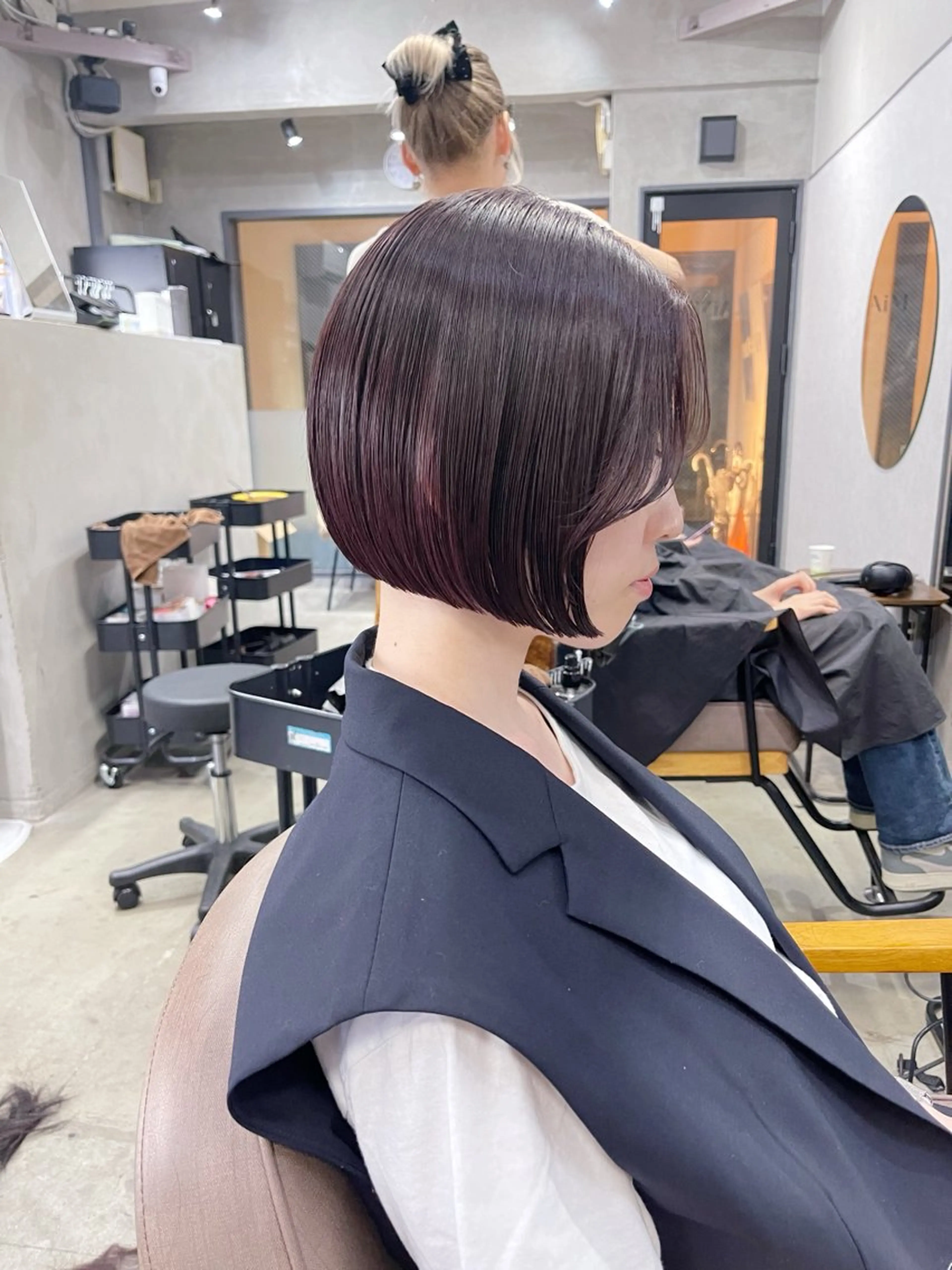 ミディアム カラー ボブ カット ヘアカラー トリートメント AiM 大名　似合わせカットのヘアスタイル