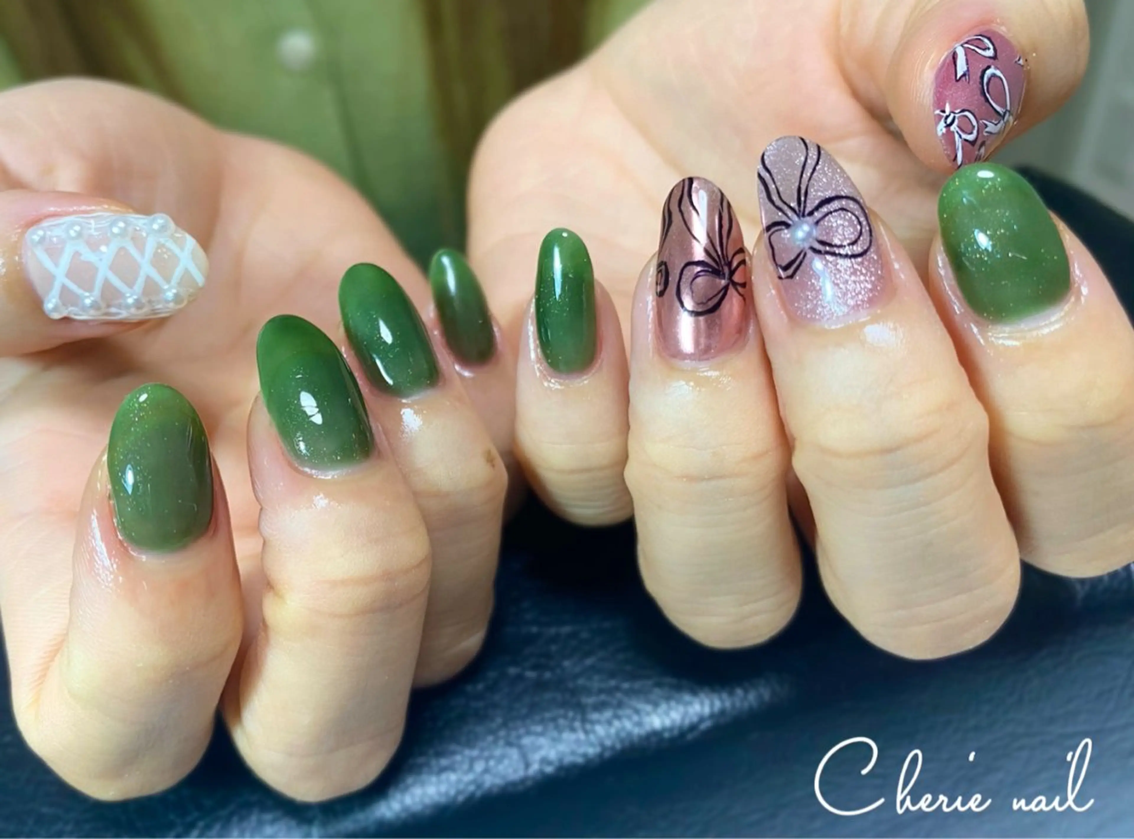 ネイル アートネイル ジェルネイル マグネットネイル ミラーネイル リボン ハンドネイル Cherienail yunaのネイルデザイン