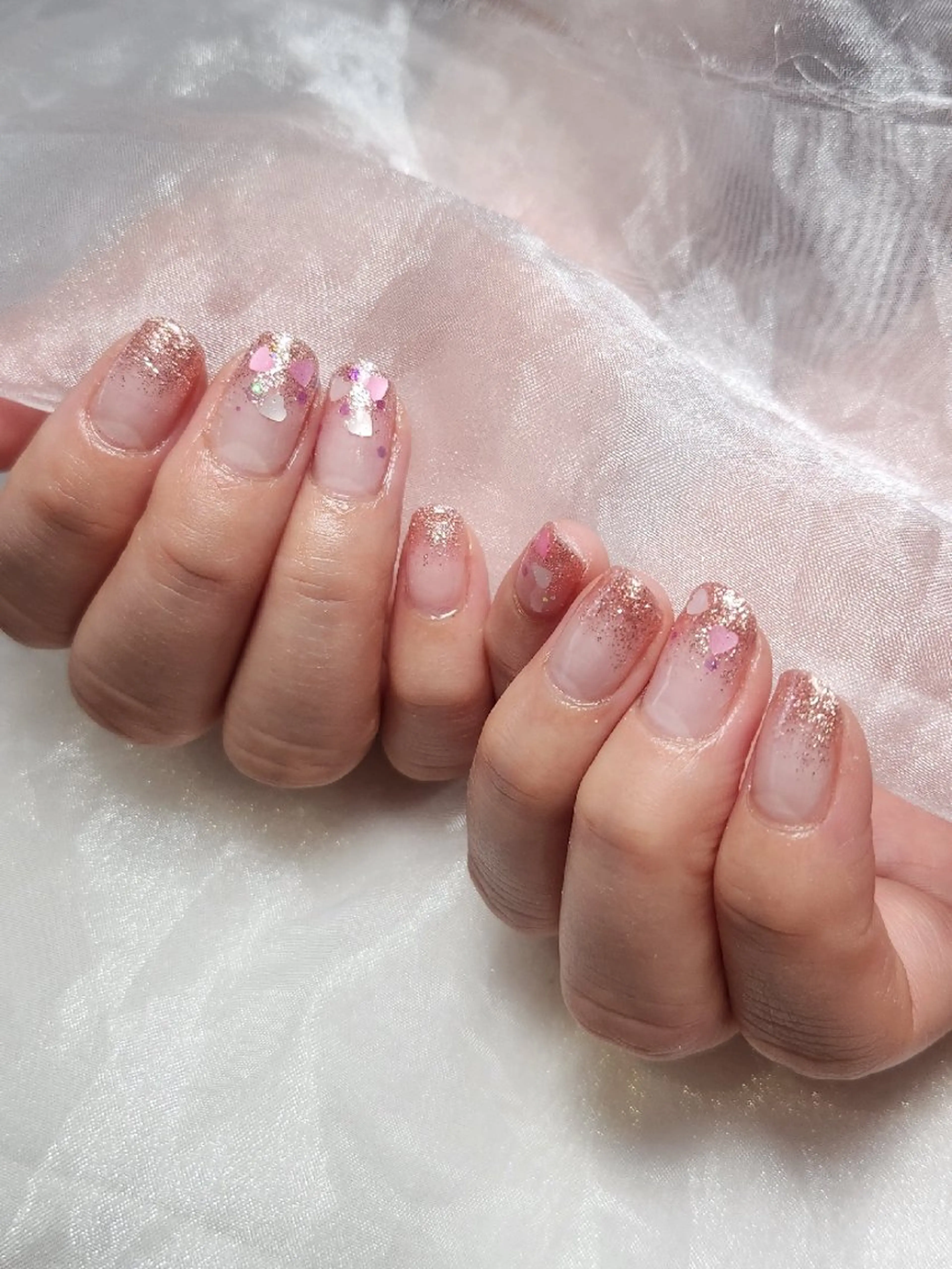 ネイル ガーリー グラデーション ハート キラキラネイル ラメ(グリッター) Nailroom3  古屋明美のネイルデザイン