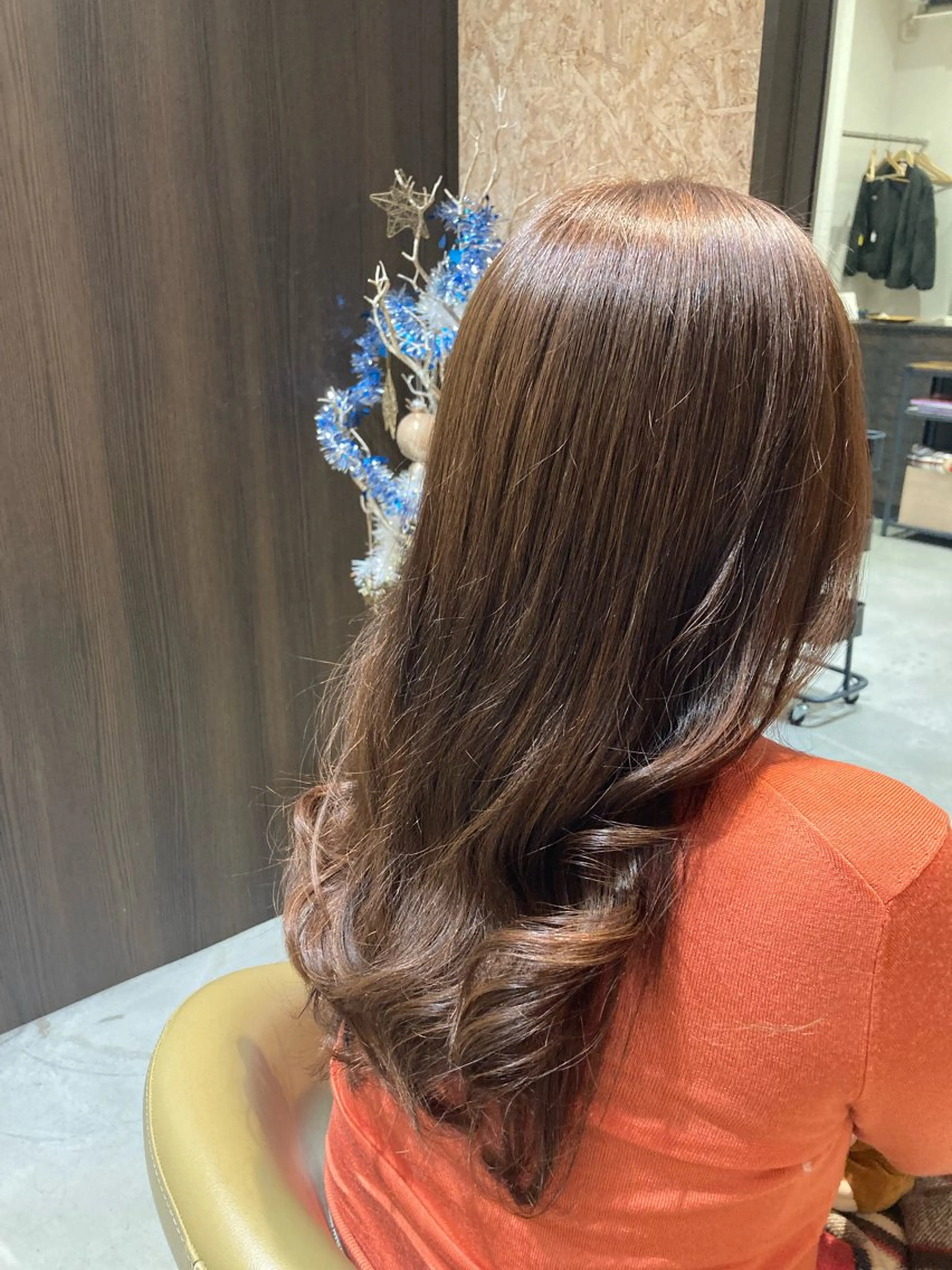 ロング カット ヘアカラー 折本 沙織のヘアスタイル