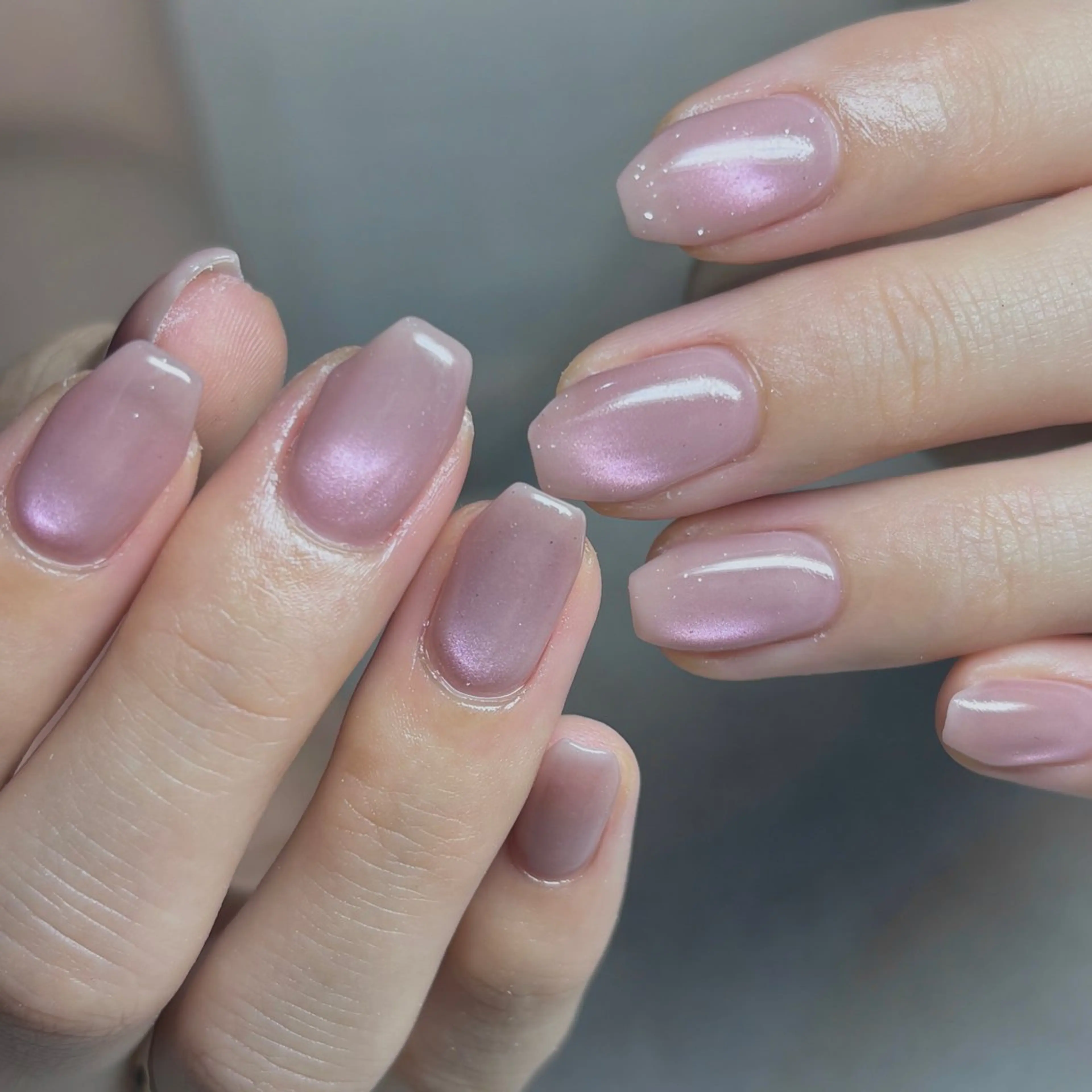 ネイル キラキラネイル 韓国ネイル マグネットネイル オフィスネイル ワンカラーネイル acs.n所属・ネイル，耳つぼ 風間すみれのその他イメージ