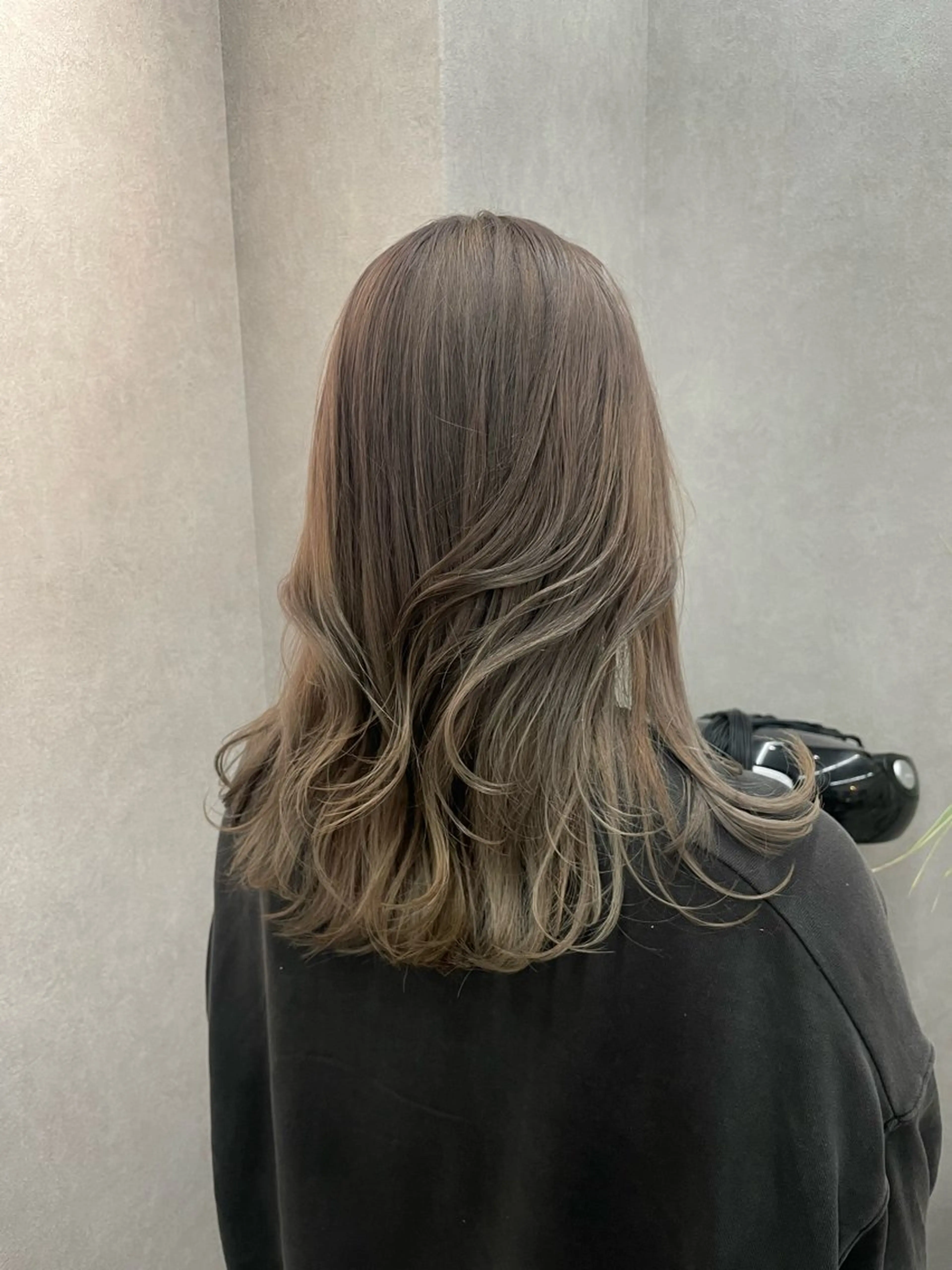 ミディアム カラー カット ヘアカラー トリートメント いなみね はるきのヘアスタイル