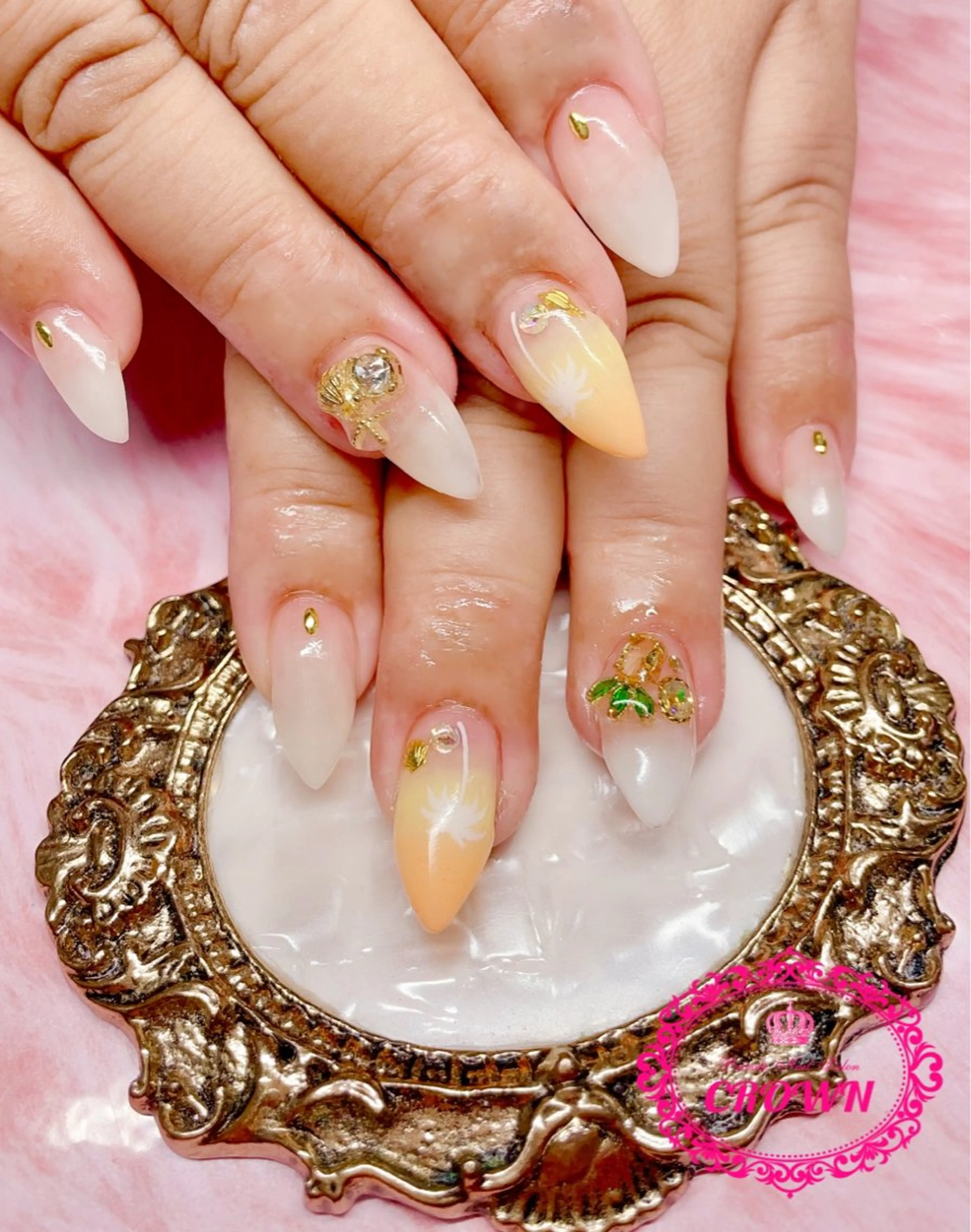 ネイル CROWN プライベートサロンのネイルデザイン